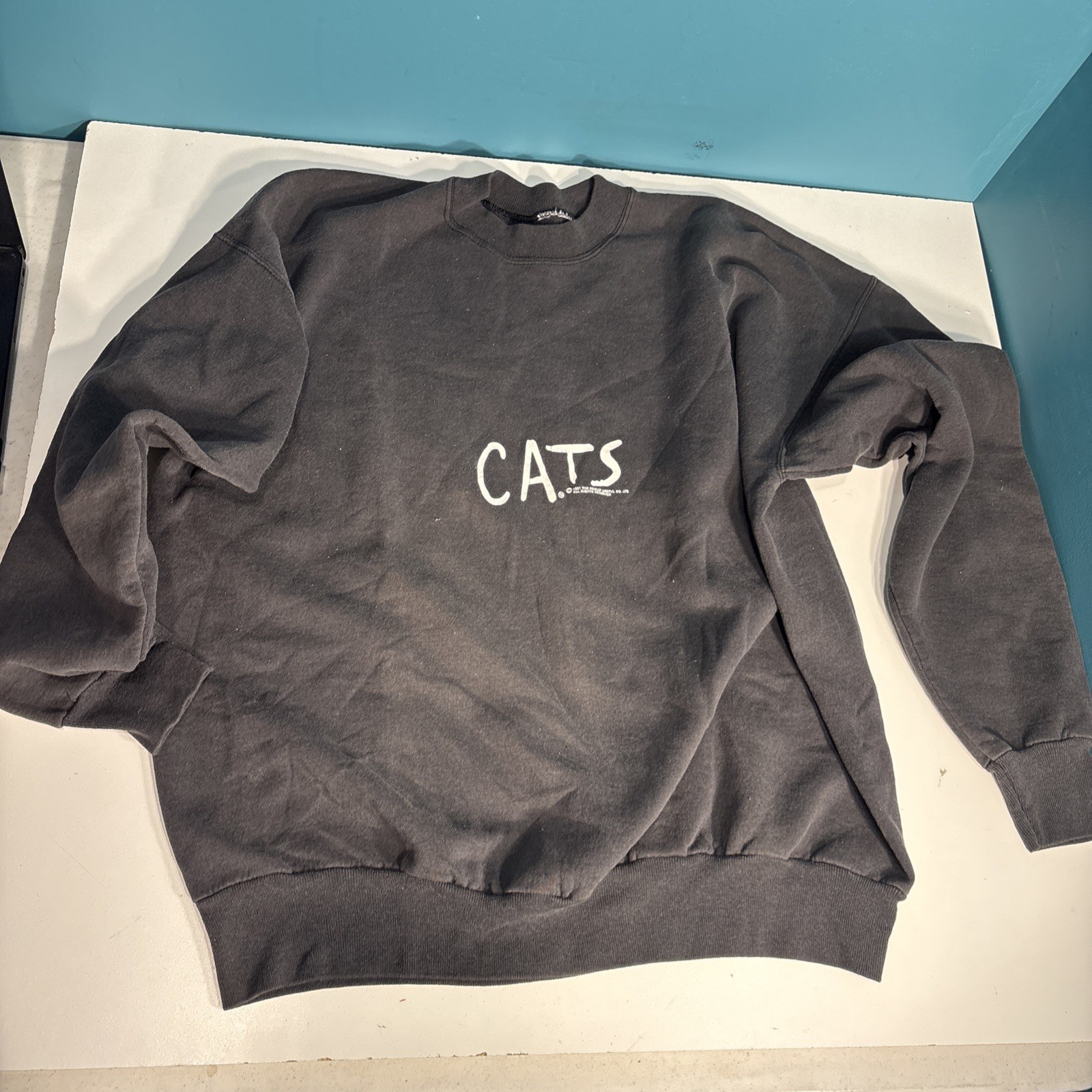 CATS Musical Broadway Shoe 1981 Crewneck Sweater Sz L Black Vintage
