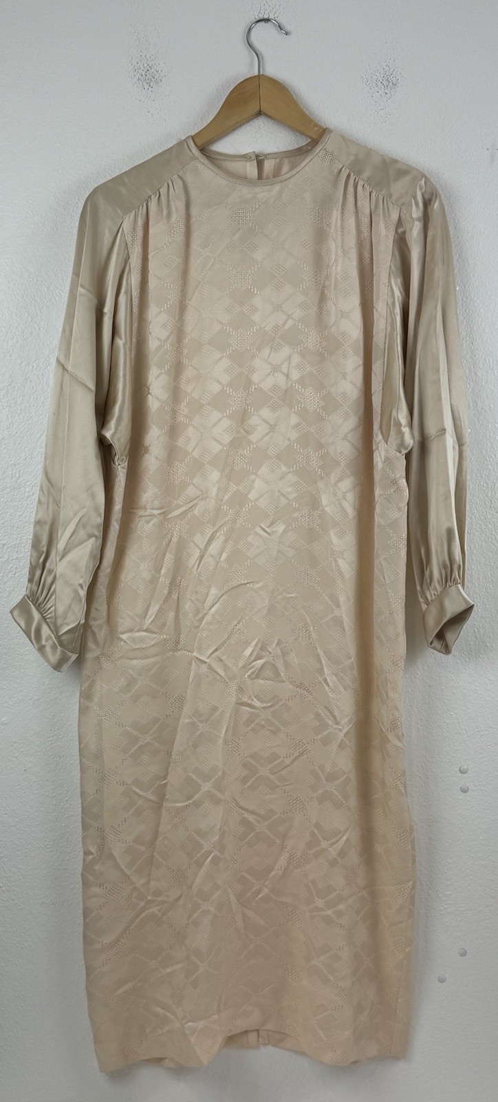 Vintage Jacqueline De Bray Peach Shift Dress Long Sleeve Size 6 Satin