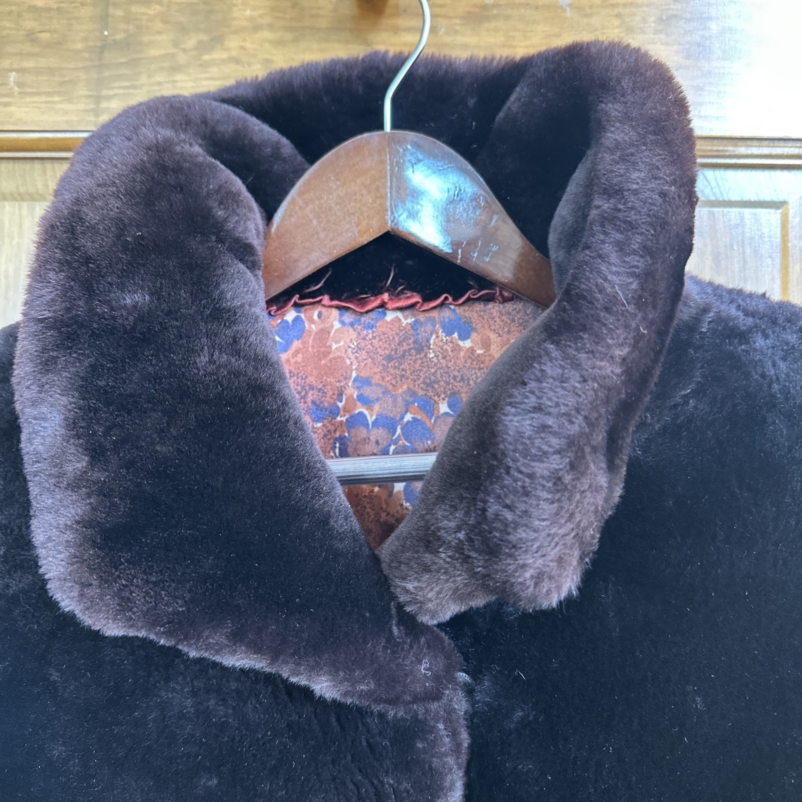 Vintage Mouton Lamb Fur Coat Dark Chocolate Brown Shawl Collar Cuffs Pkts Lined