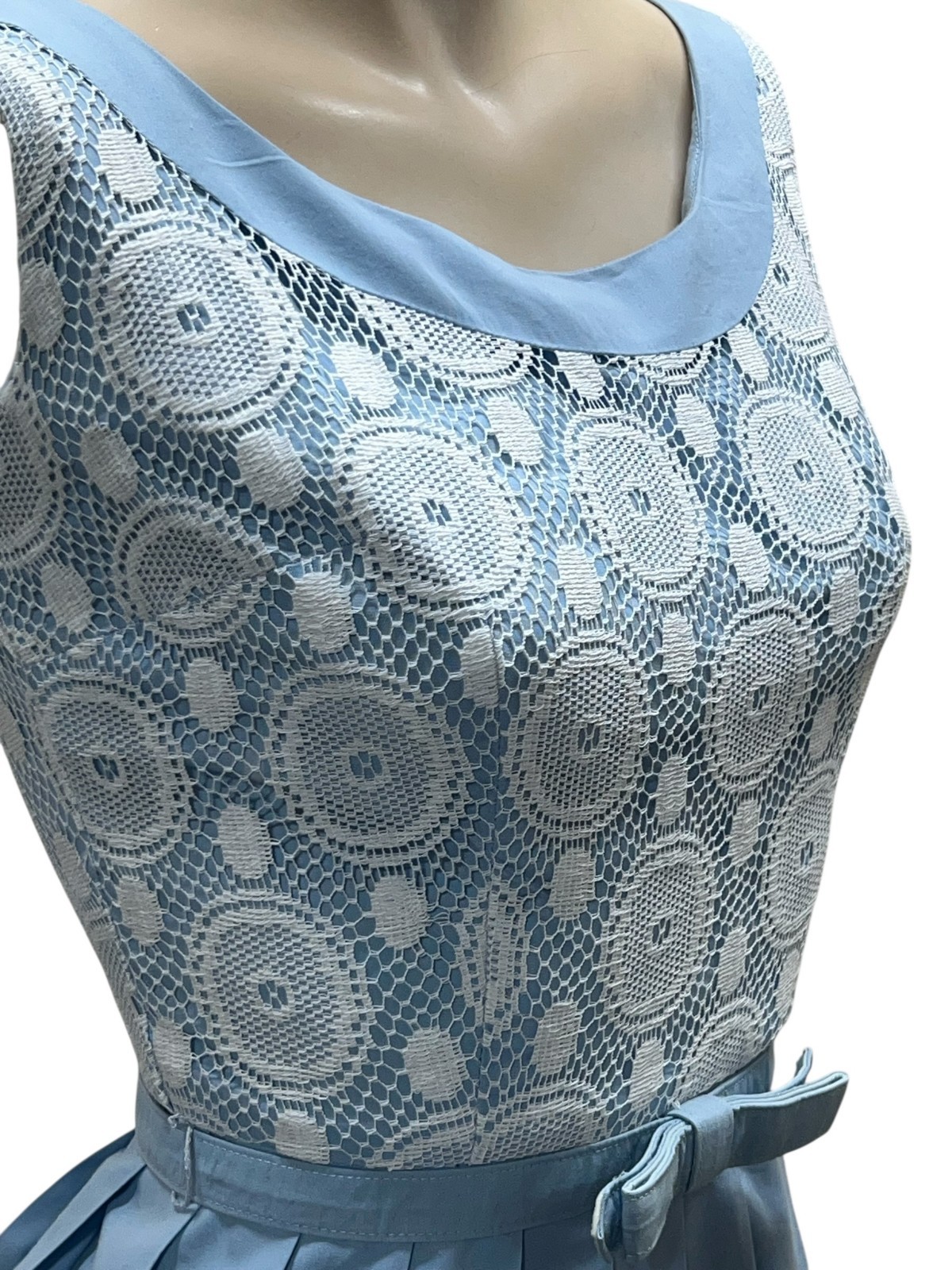 EUC Vtg 60s XS Mar Tee Day Dress Blue Knife Pleat Skirt Atomic White Lace Belted