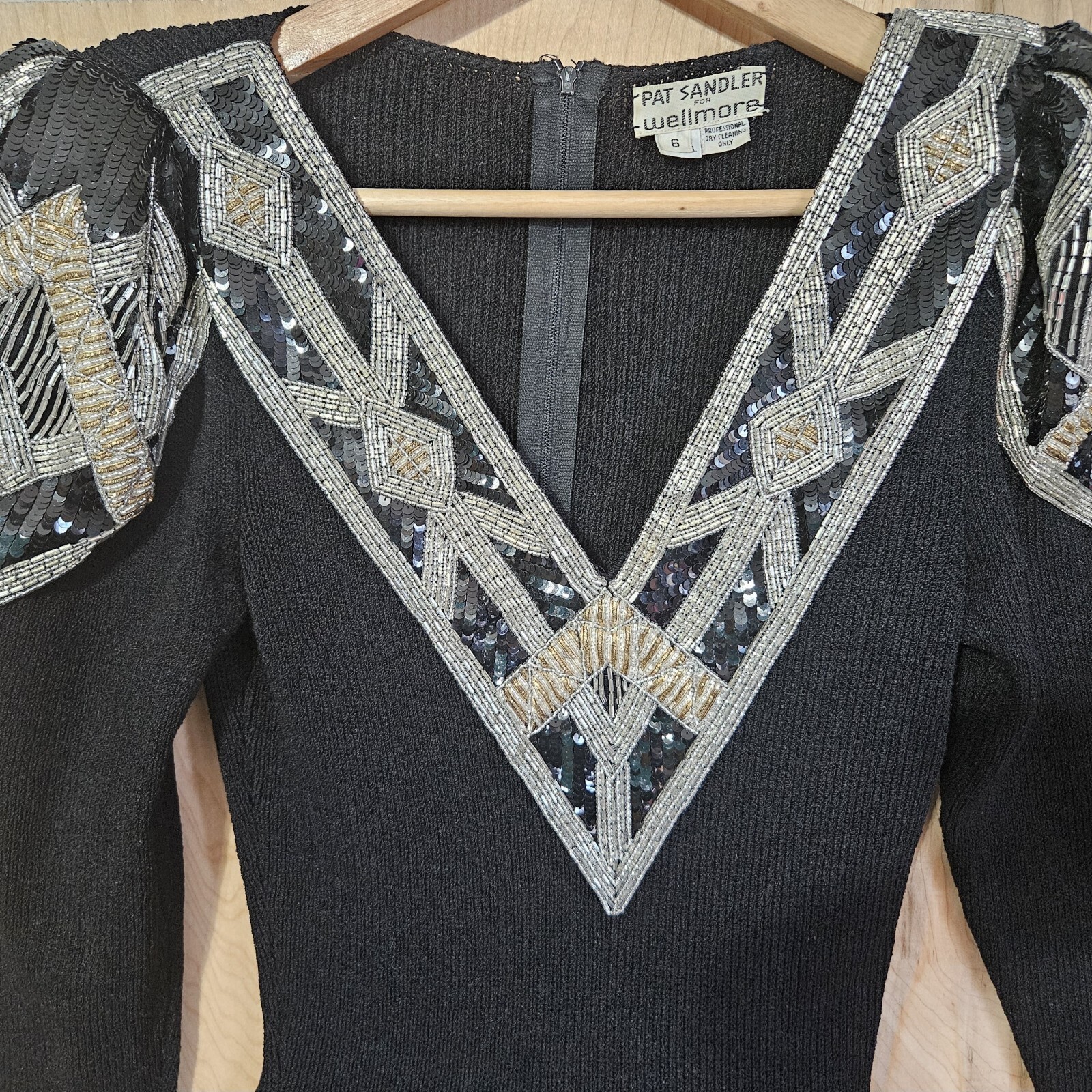 Pat Sandler for Wellmore Vtg 70s Wmns Sz 6 V Neck Sequin Accent Sweater Dress