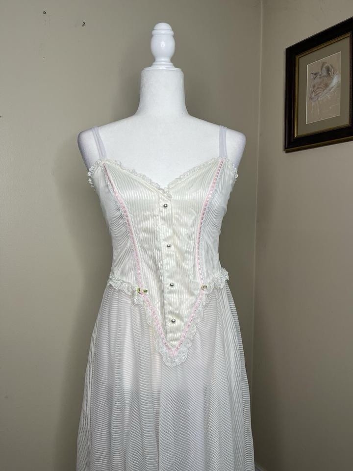 Beautiful Vintage White And Baby Pink Corset Dress Size Small