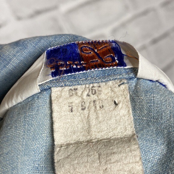 Levi’s vintage chambray button down shirt 9/10