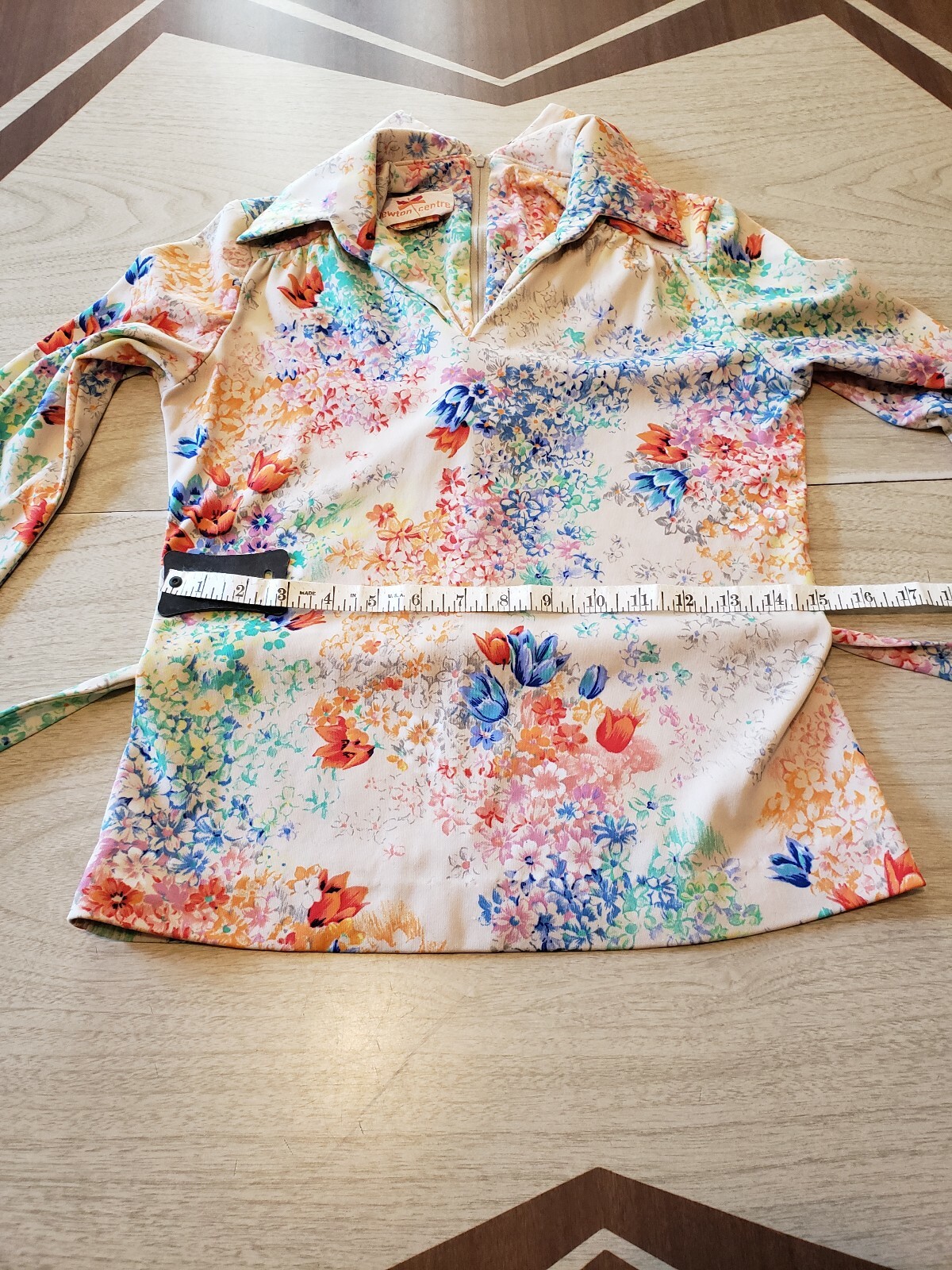 1970’s 1980’s women’s Mod. floral collared vintage top Size S (4) Newton Centre 