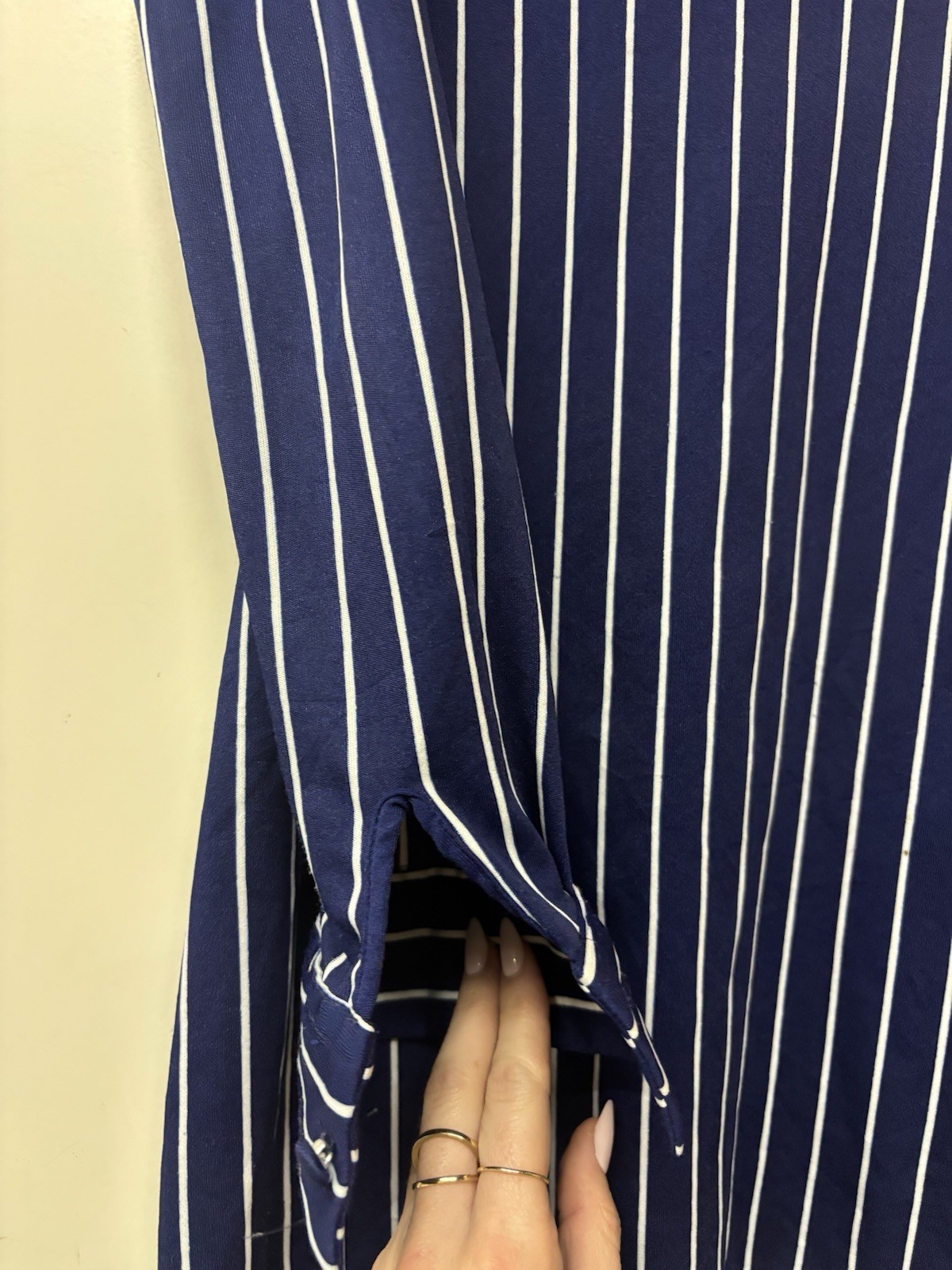 VINTAGE LANVIN BEAUTIFUL WOMEN’S BLUE/WHITE STRIPED LONG SLEEVE SIZE 18