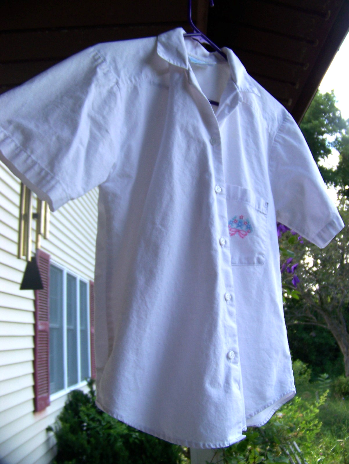 EUC Fire Islander Bright White Blouse Top Embroidered Floral Pocket