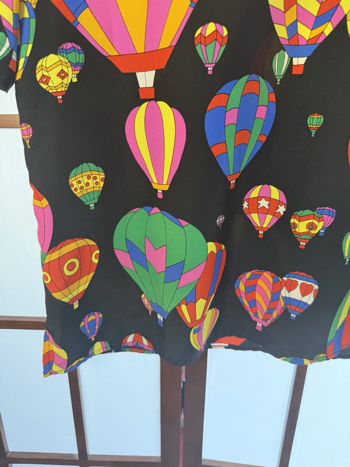 Anna Kriste Got Air Balloon Whimsical Vintage Retro Blouse Medium Colorful