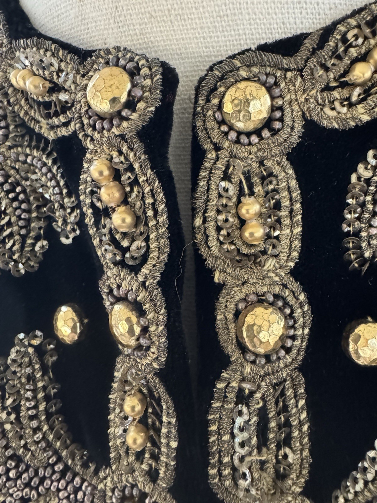 Vintage Neiman Marcus Black Velvet Hand Beaded Sequin Evening Jacket M