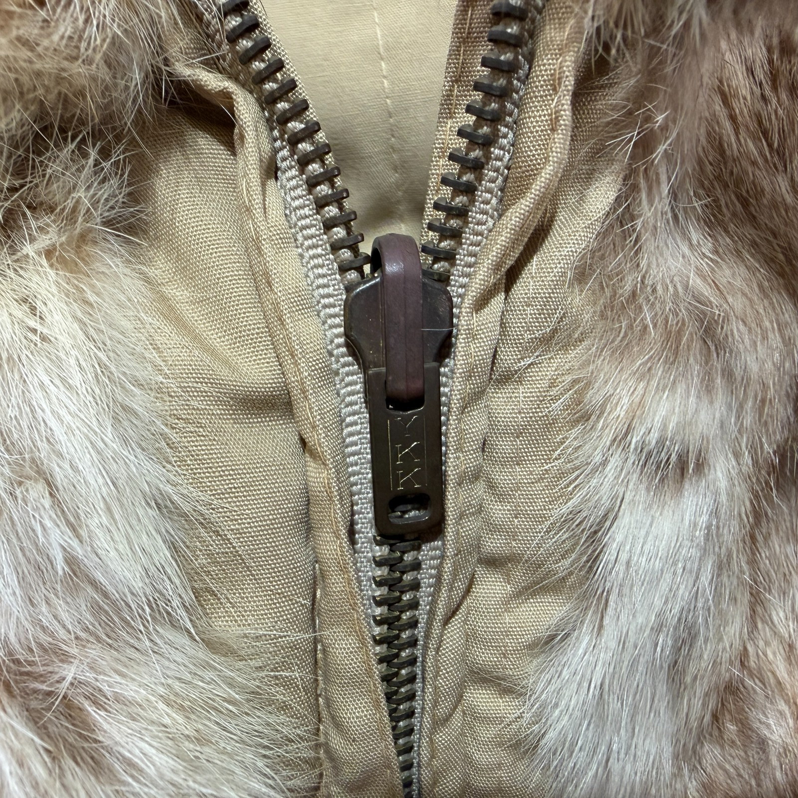 Vtg 70s Rabbit Fur Vest Jacket Large Reversible Outdoor Puffer Quilted Hong Kong