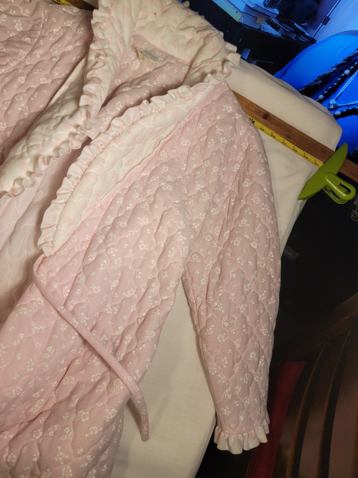 Vintage SANRINA LiIGHTPink & White Long Robe Belted GOLDEN Girls/Grandmacore