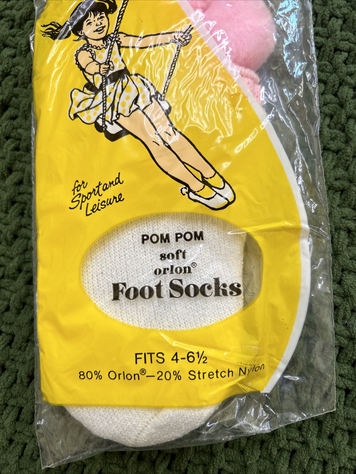 VTG Pom Socks White Pink Poms NIP Size 4-6.5 Girls Orlon 70s NOS 80s Low Cut