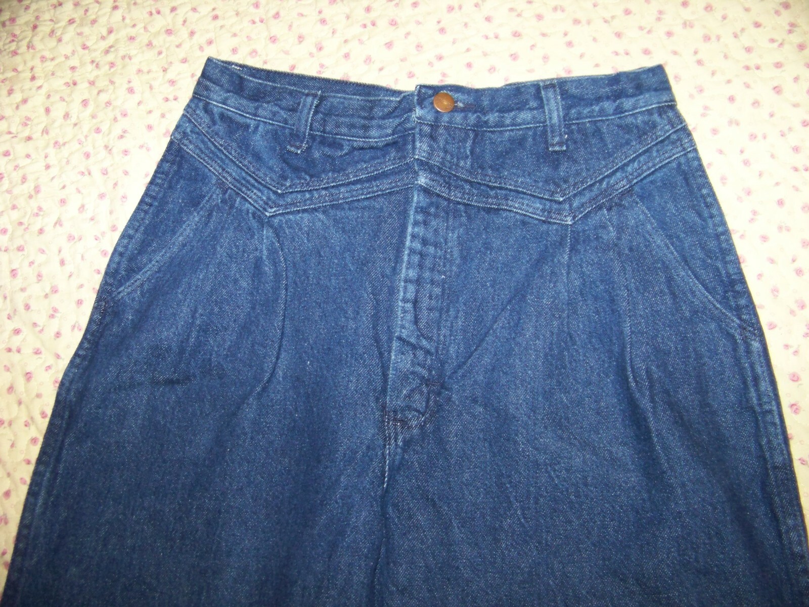 Women’s Vintage Wrangler Jeans – FF307PW – Size 15/16 x 34 (31″ Waist)