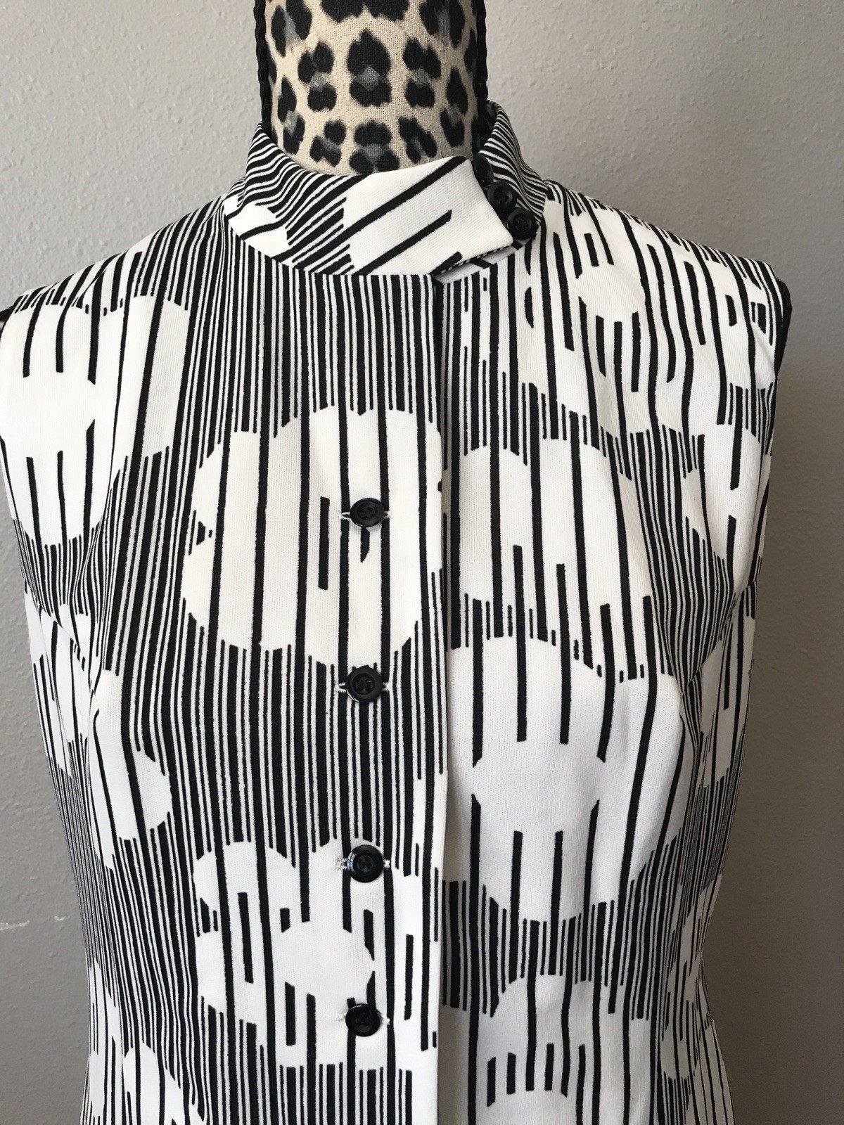 Vintage Lucie Linden floral print button front dress size 42
