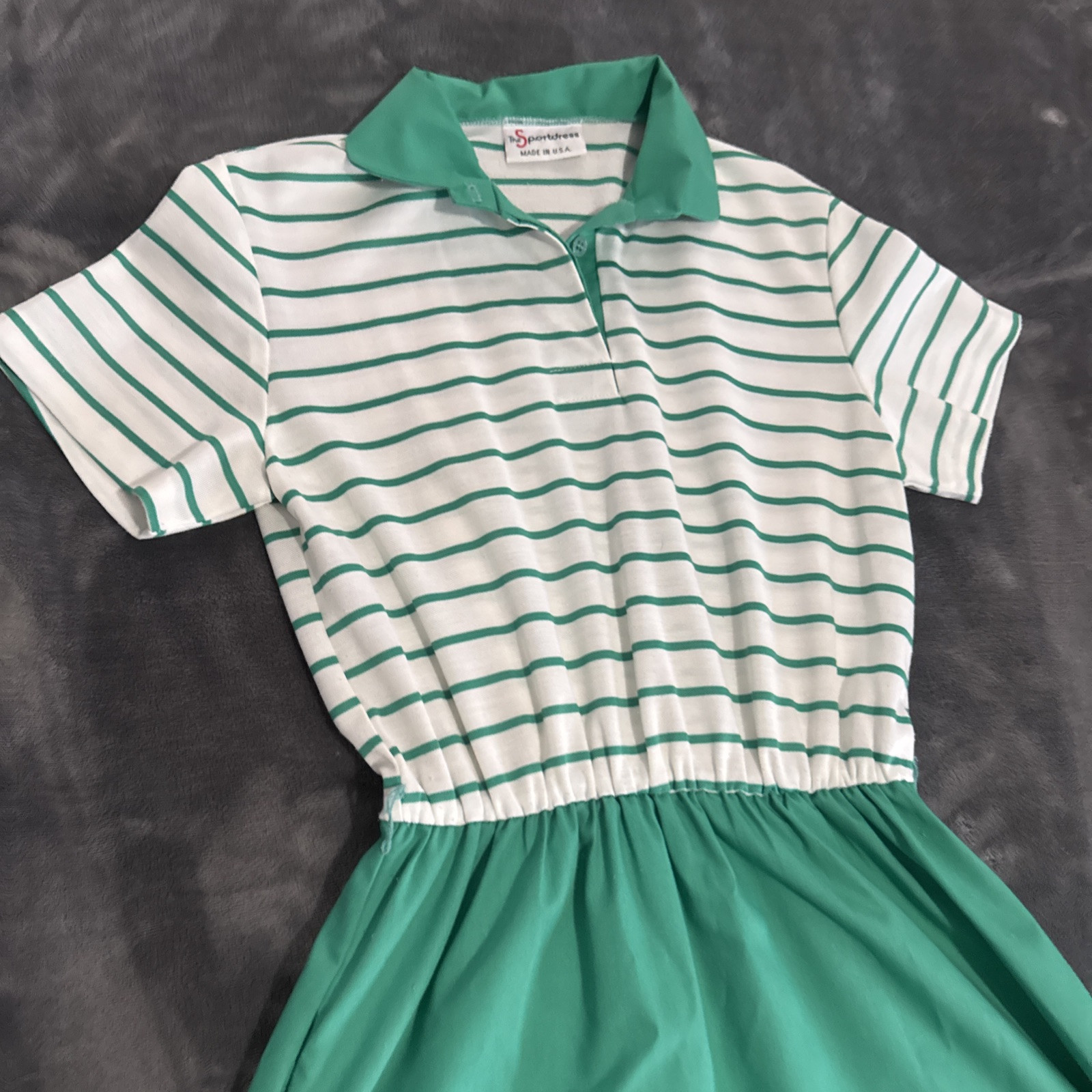 VTG „The Sportsdress” By Sears, Green, White Size Is Smaller. See Measurements.