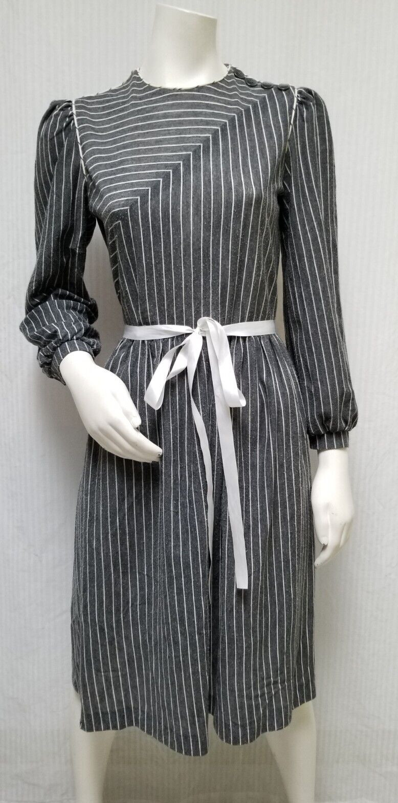 Vintage 1970/80’s NANCY GREER NY Grey White Stripe Knit DRESS – Size M