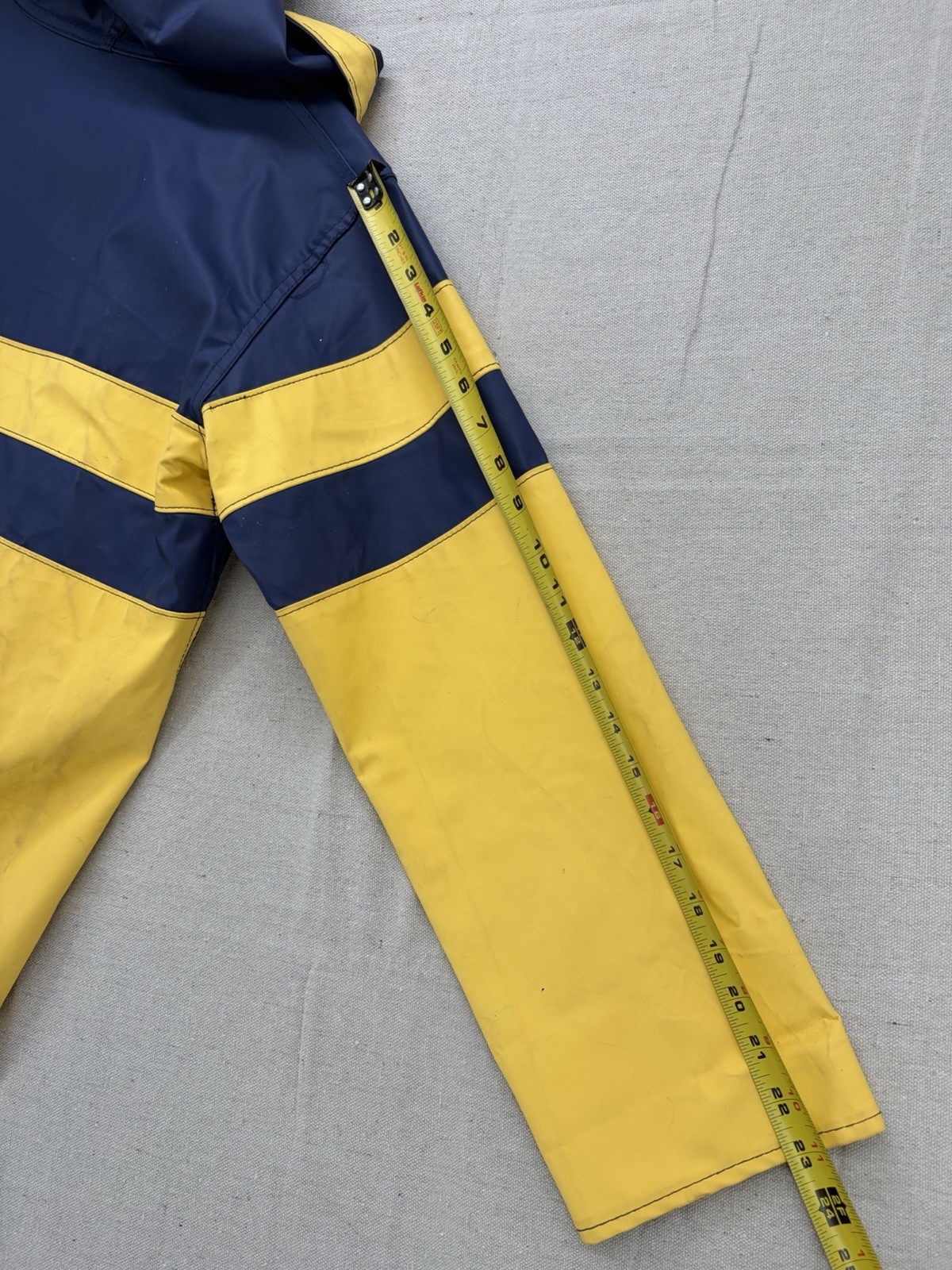 1980’s retro geek Swell Wear Vintage Raincoat size L
