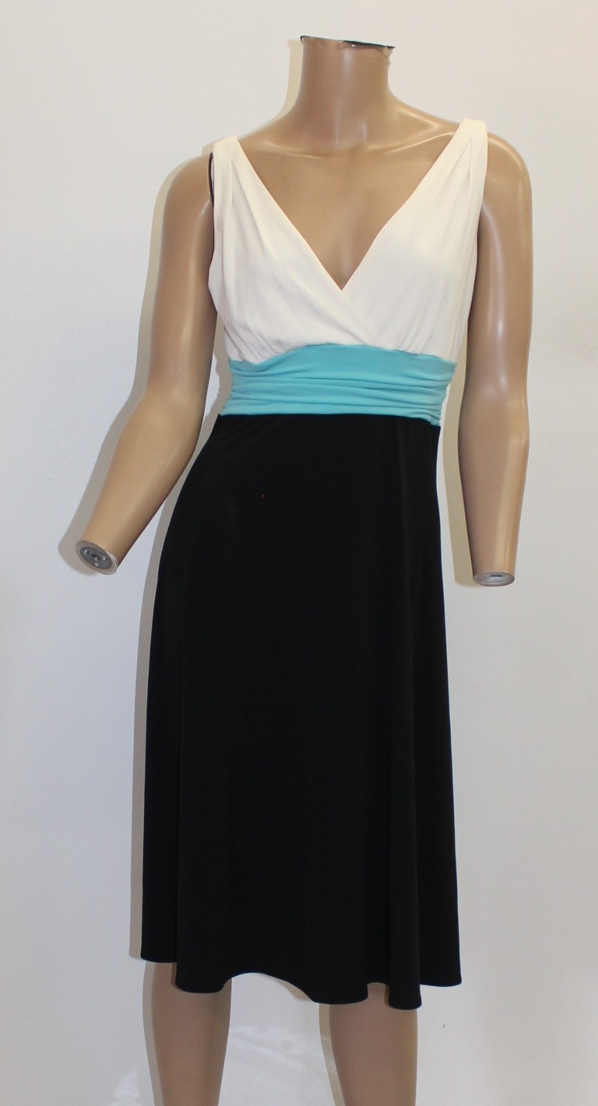 London Times Dress w White V-neck Bodice & Bright Blue Wasitband Size 8