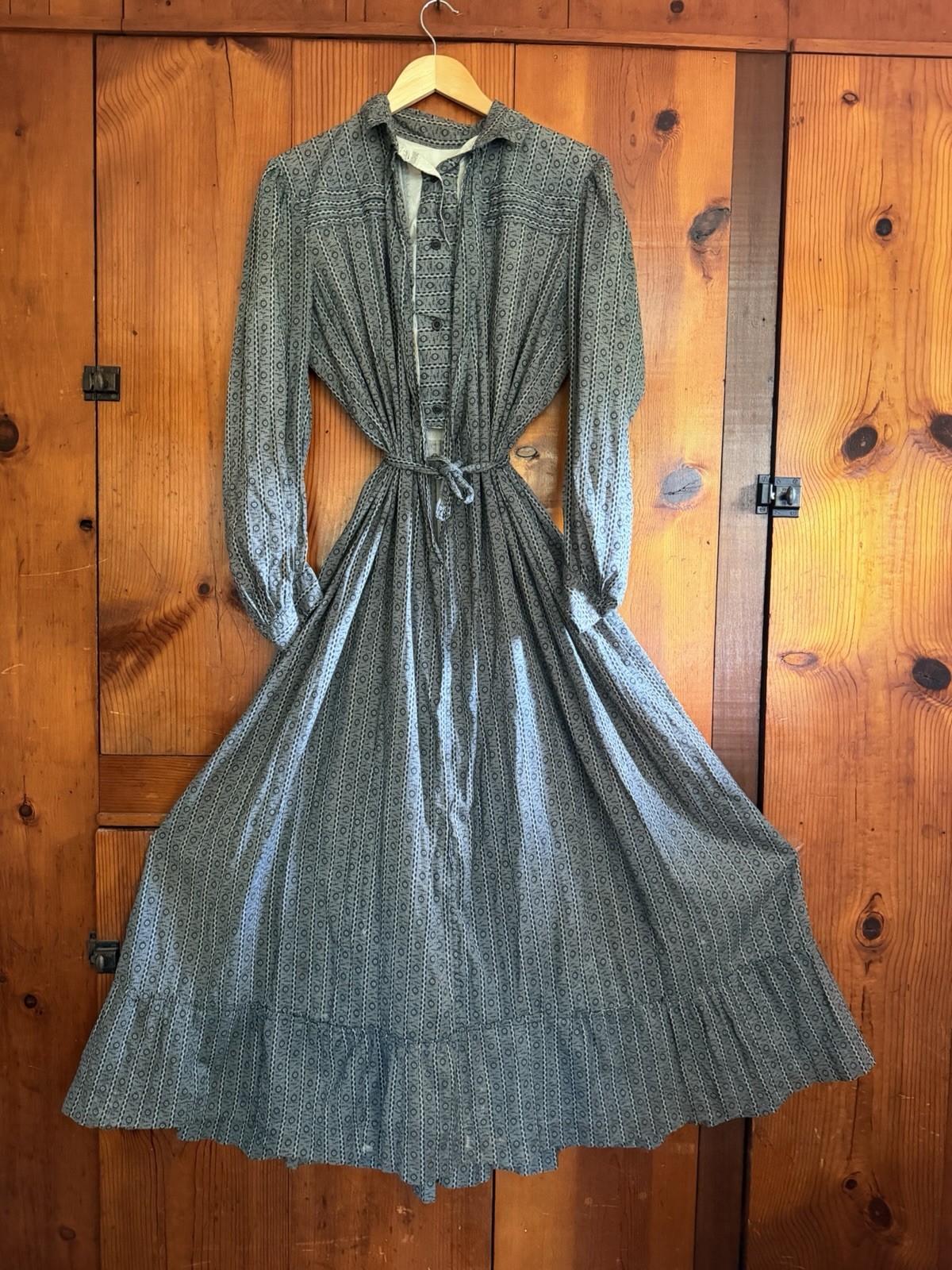 BEAUTIFUL RARE EDWARDIAN DIX’S MAKE DIX MADE GRAY CALICO DRESS W LABEL