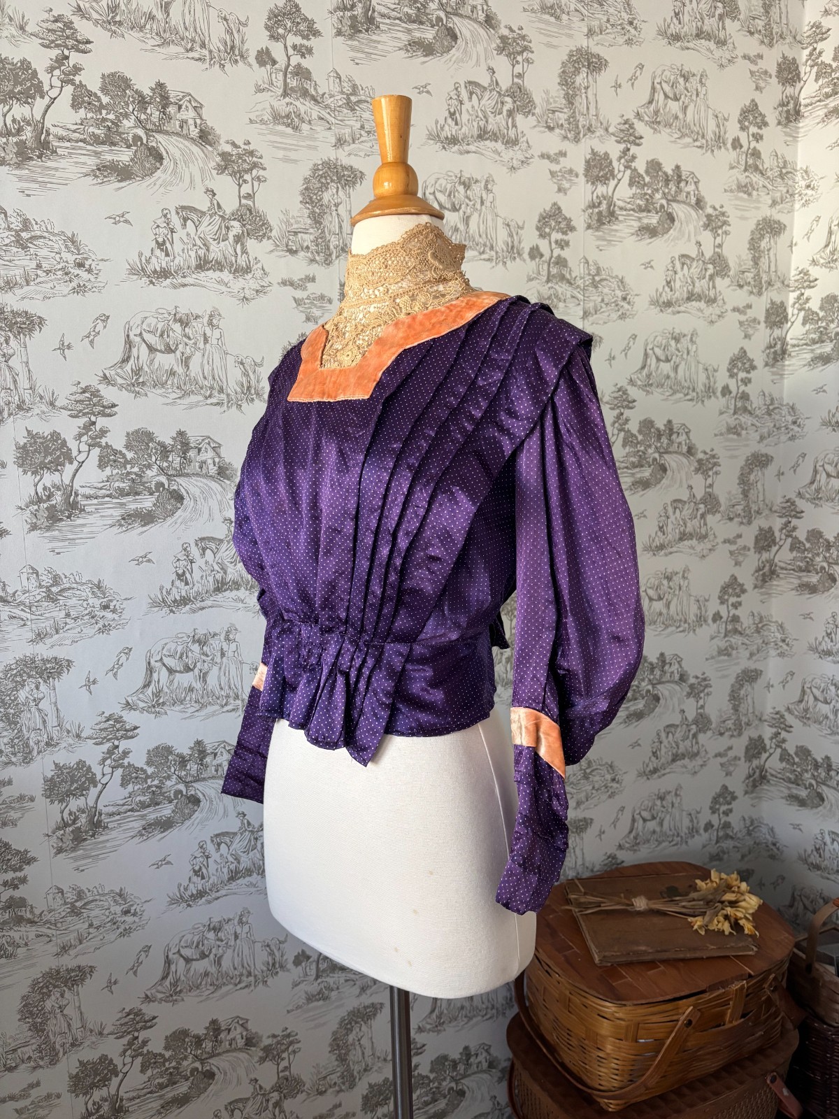 Rare Antique 1900s Edwardian Purple Silk Blouse Lace High Neck and Peach Velvet