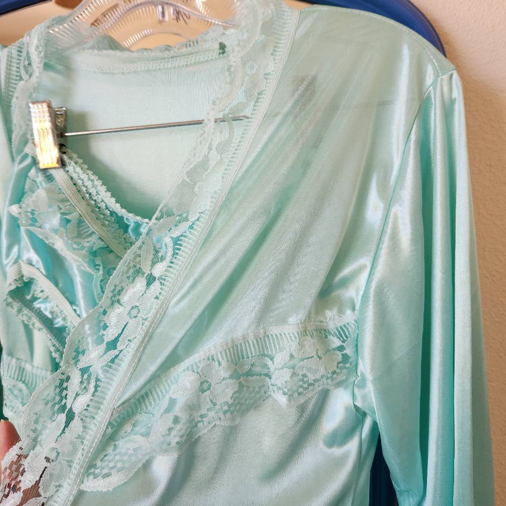3 piece vintage Mint seafoam green robe nightgown and bottoms lace women’s S-M