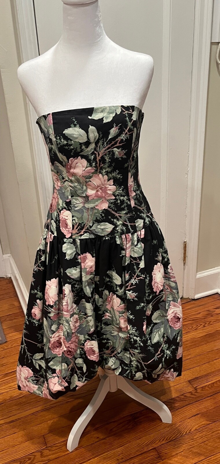 Vtg 80’s S. G. Gilbert Black Floral Cotton Drop Waist Bubble Hem Strapless Dress
