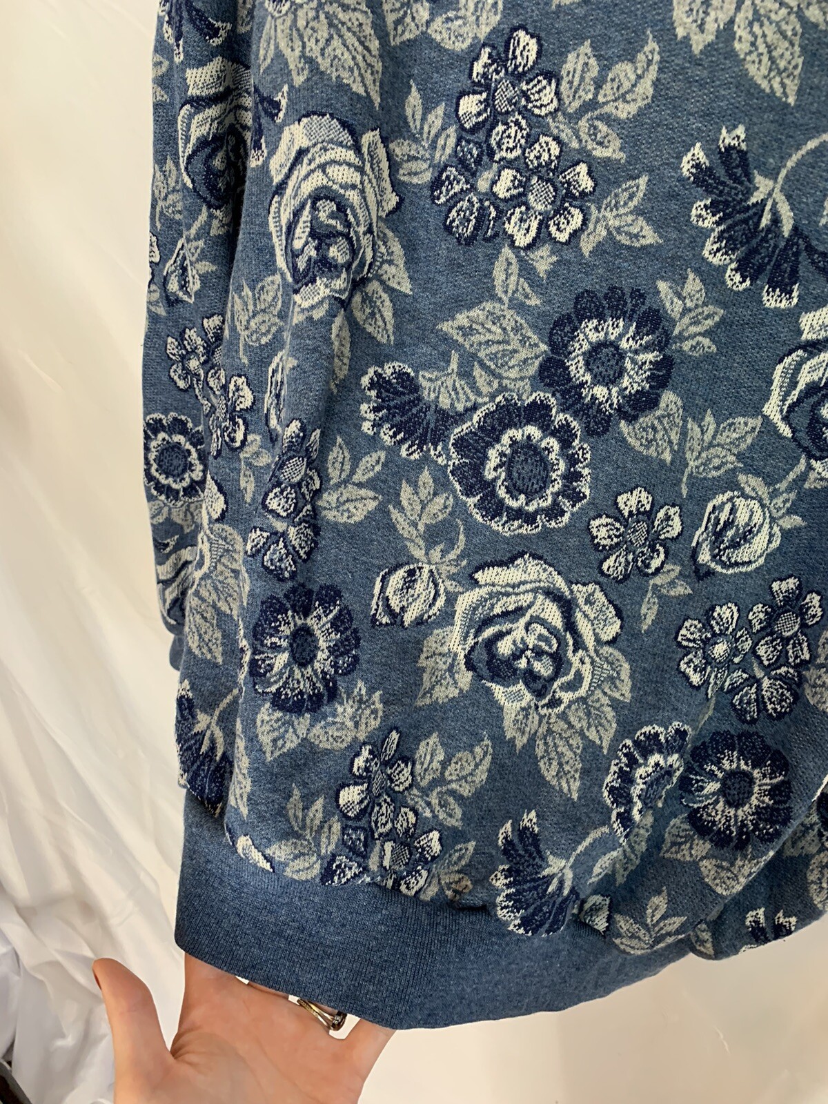 Vintage 80s made in usa paper tag Cape Cod Sportswear Blue Floral Sweater