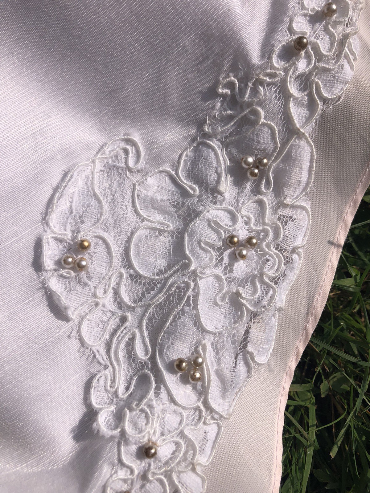 Vintage 1980’s Blush Rose Pink Lace Appliqué Pearls Wedding Gown /Veil 34-26-64