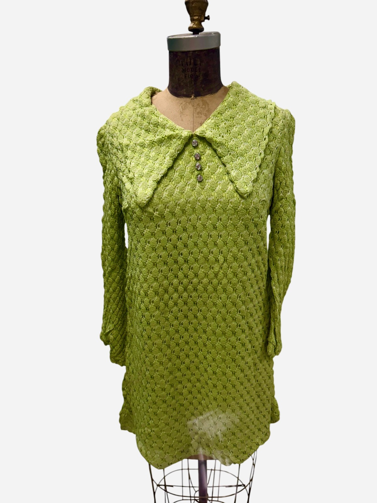Vintage 1960s Mod Style Green Crochet Lace Mini Dress W/ Dagger Collar Med