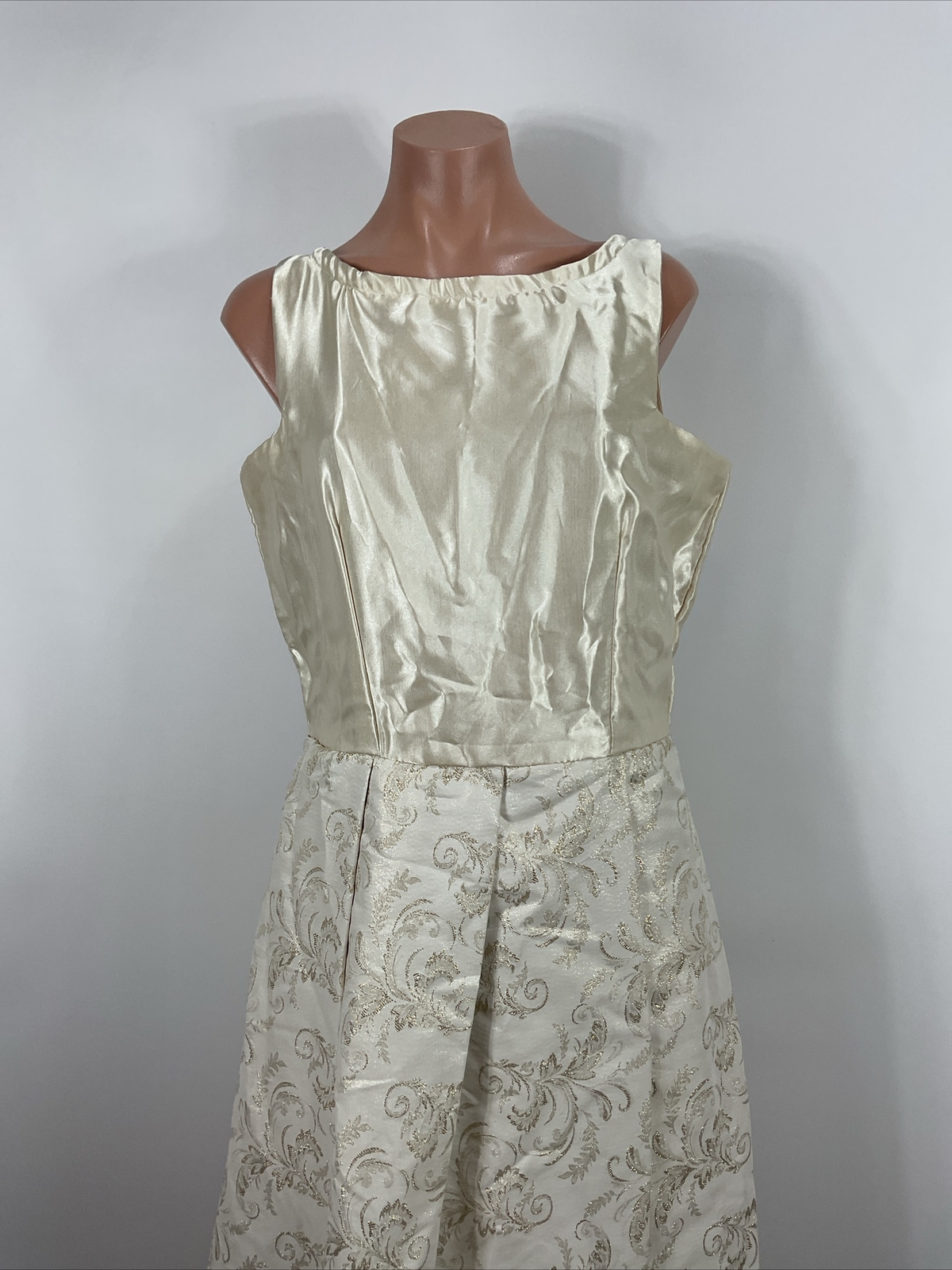 Vintage 60’s Ivory Gold Brocade Full Skirt Dress Drop Pleated Brocade Metallic L