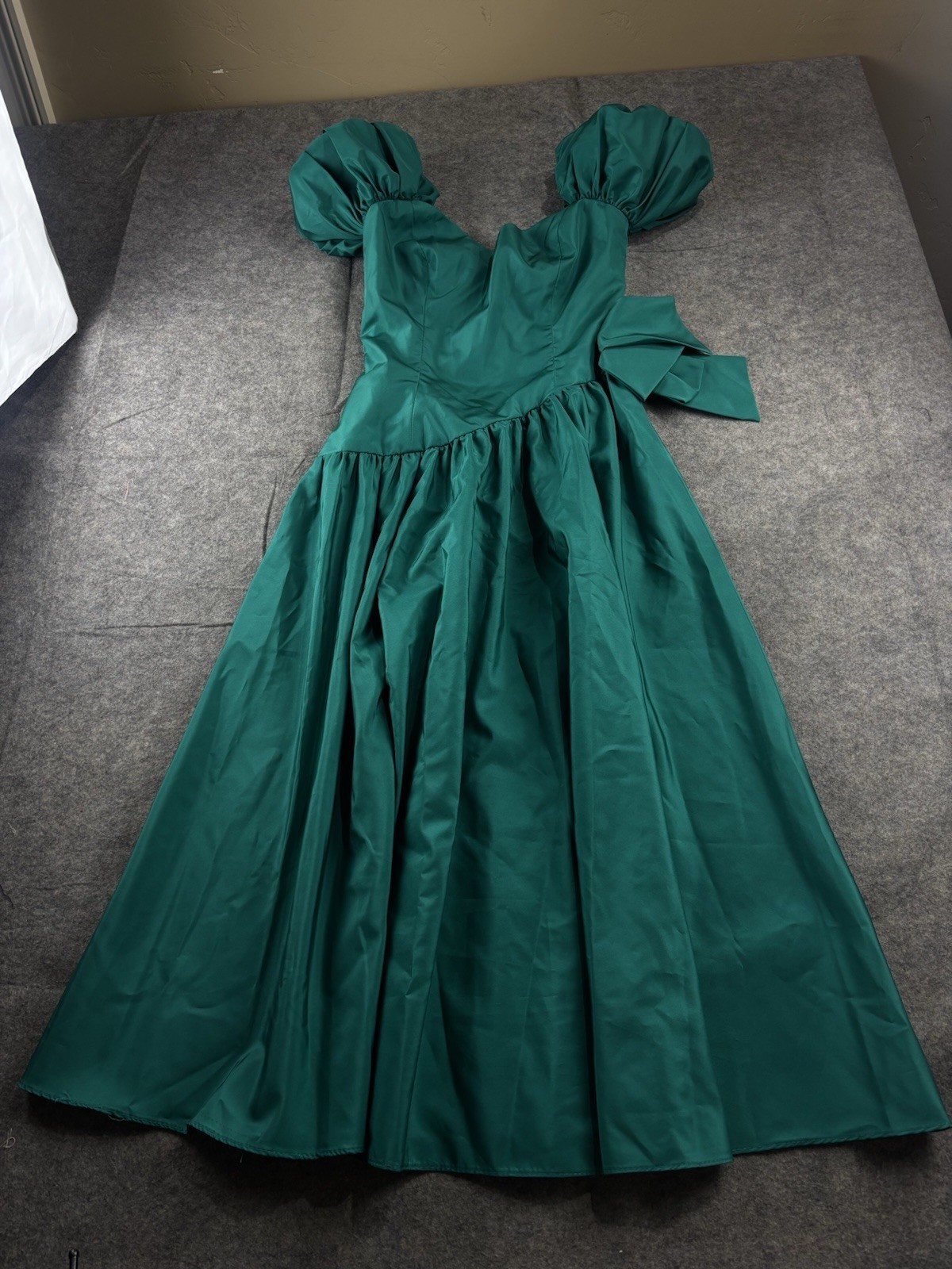 VTG 80s Taffeta Drop Waist Asymmetrical Prom Bridesmaid Dress Green Womens 8 SEE
