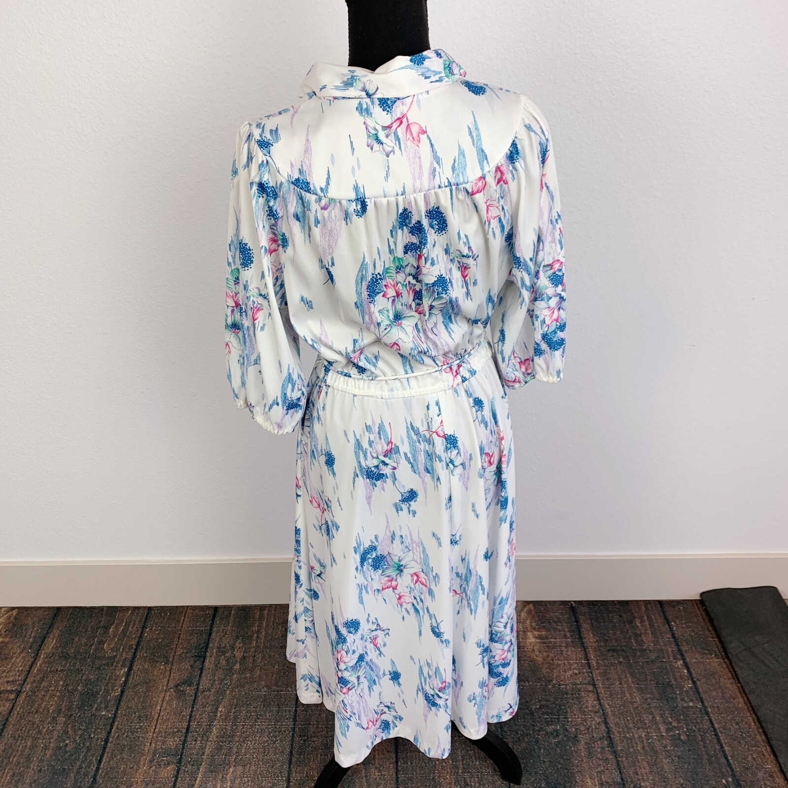 Vintage Secretary Lightweight Twee Floral Dress Retro White Colorful 12