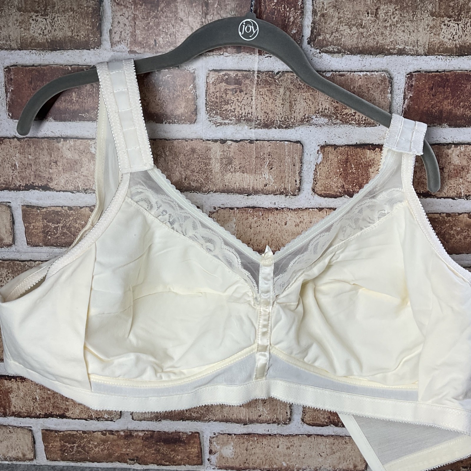NEW Jodee Surgical Balanced Fit Post Mastectomy Bra IVORY, Style 3401, Size 42D
