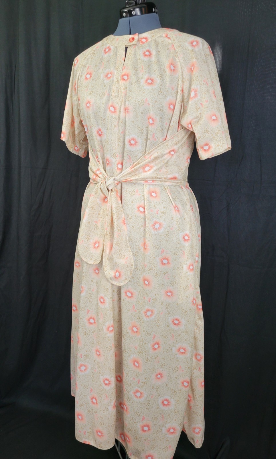 Vintage Cream/Gold/Coral Floral Dress w Wrap Around Overblouse Size XL?