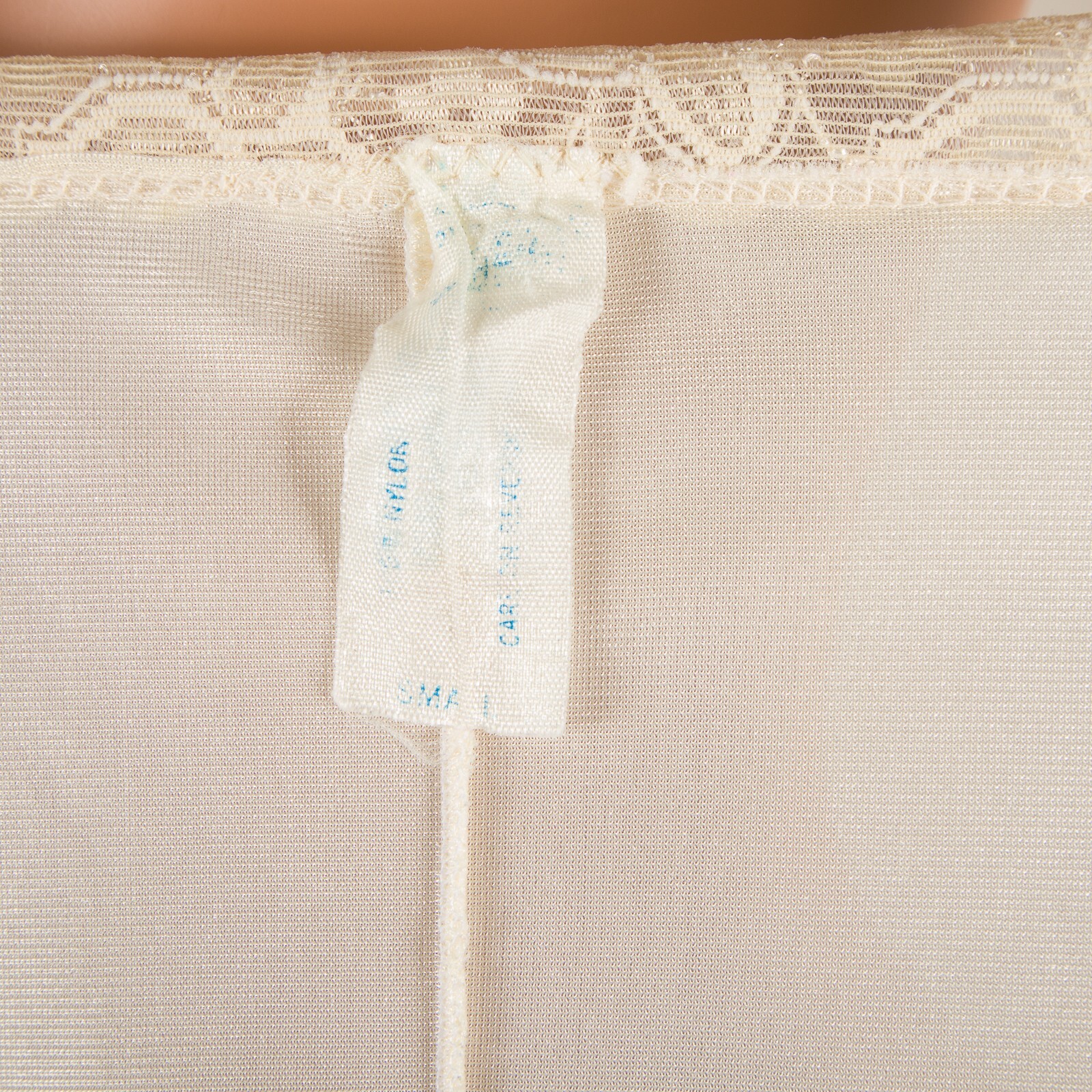 💖 BARI Vintage Size S Ivory Silky Nylon Cami Tank Top Elastic Lace Strap Trim