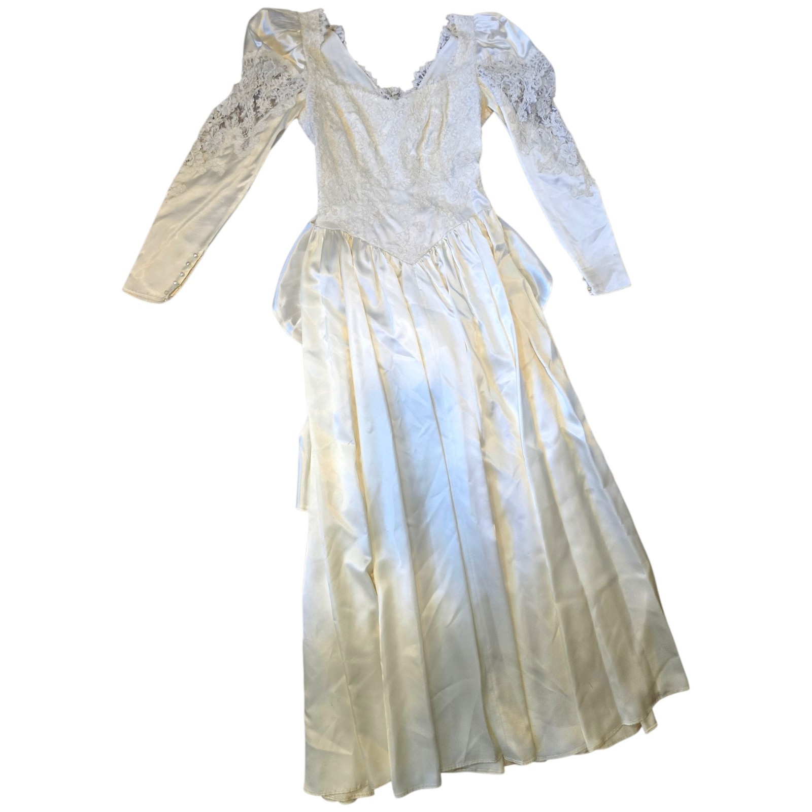 Vintage 1980s Satin & Lace Wedding Dress with Detachable Bow / Ruffle Back
