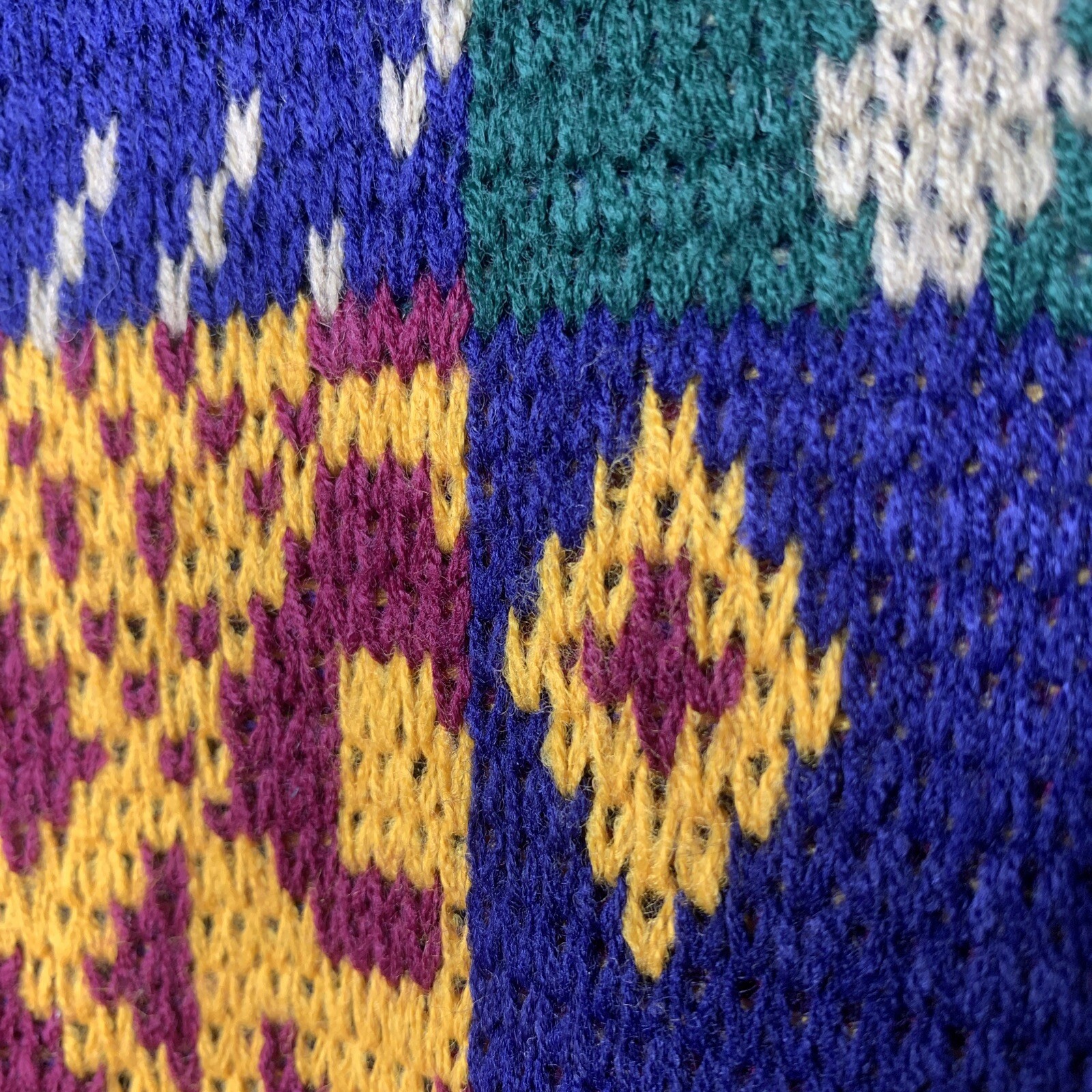 Margules L Vintage Sweater Made In Korea 100% Acrylic