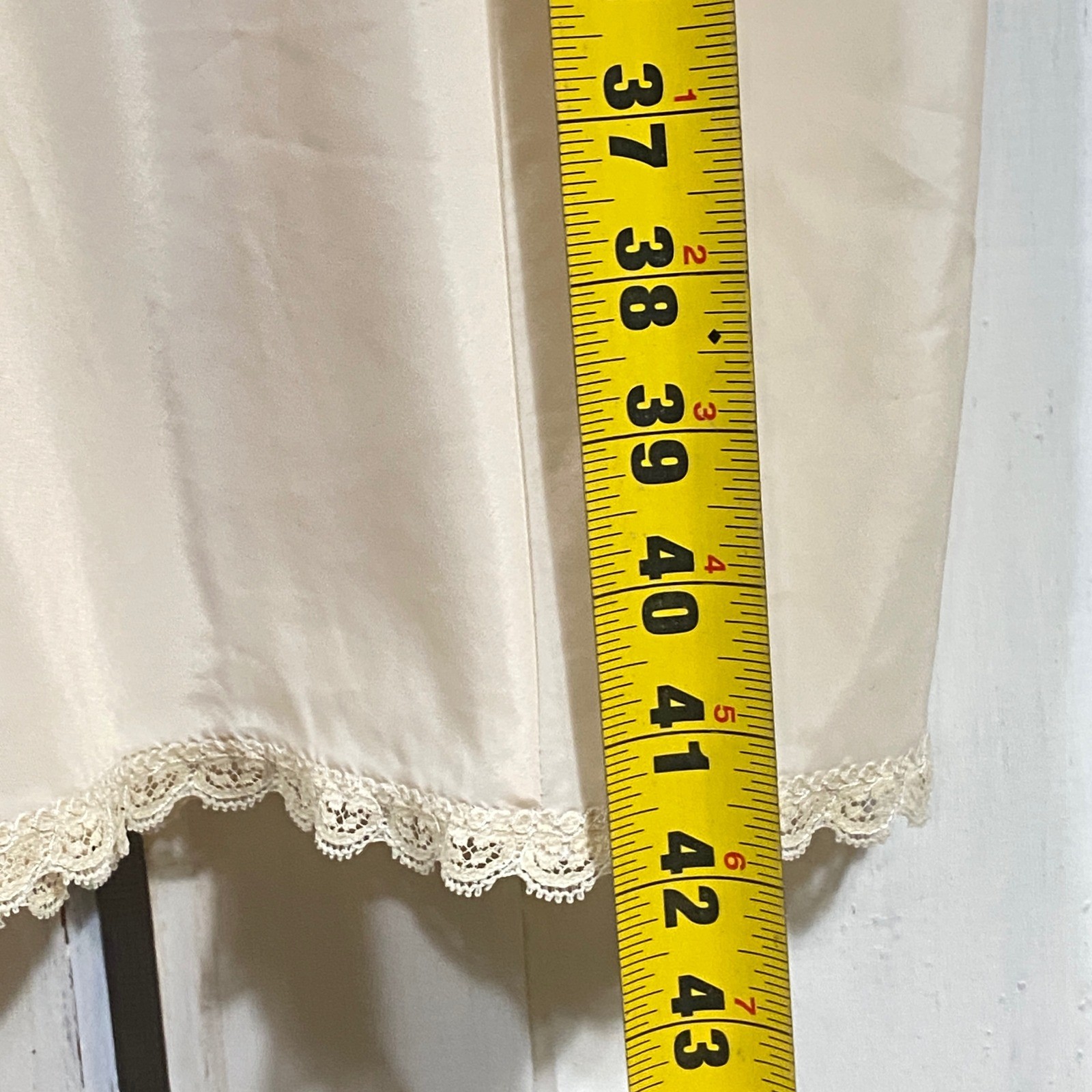 Wonder Maid Vintage Cream Slip Dress Size 38 Lace Bodice Anti Cling Union Label