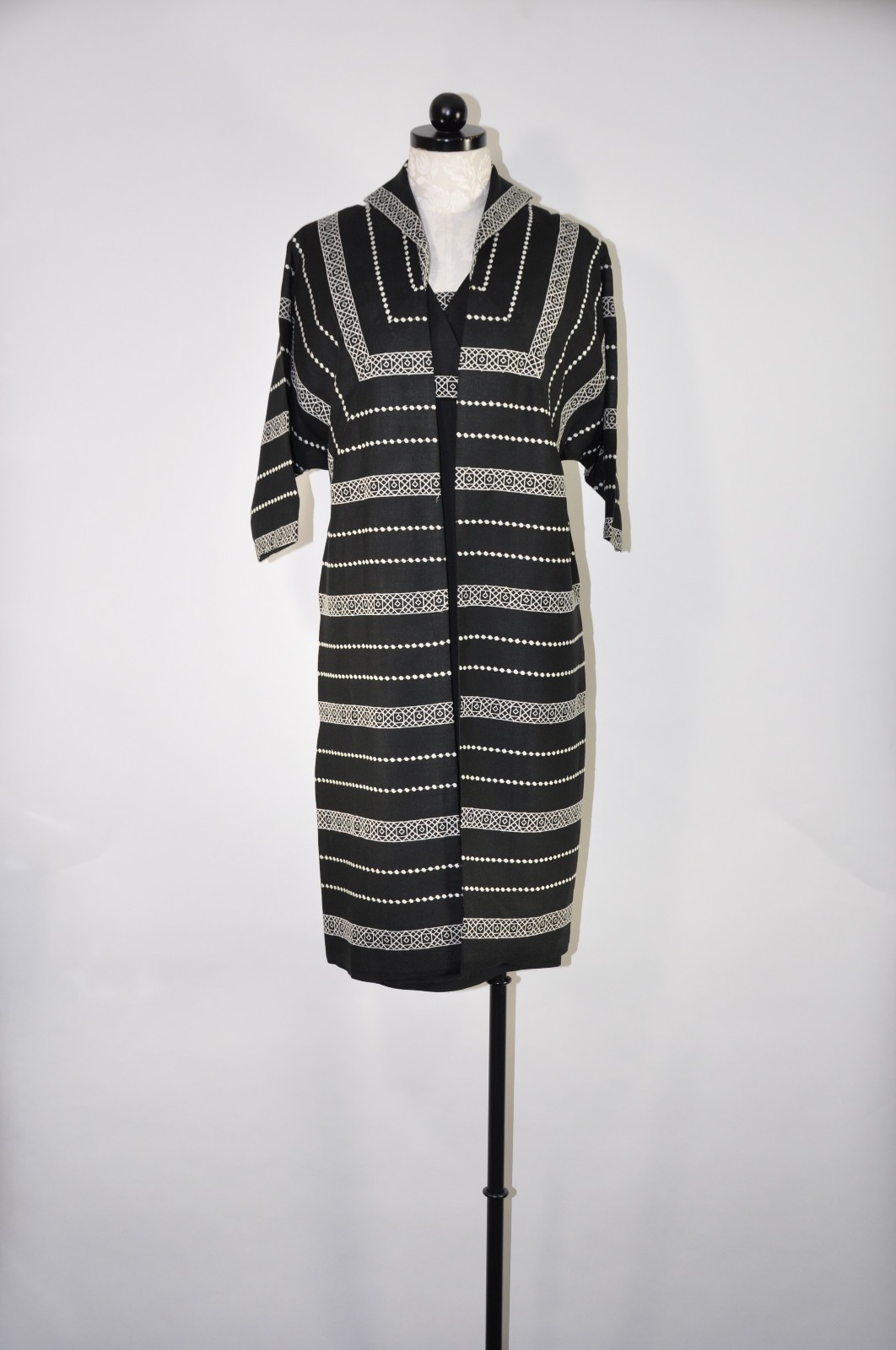 VTG 1950s Lilli Diamond Black White Embroidery Two Piece Coat Pencil Dress Set S
