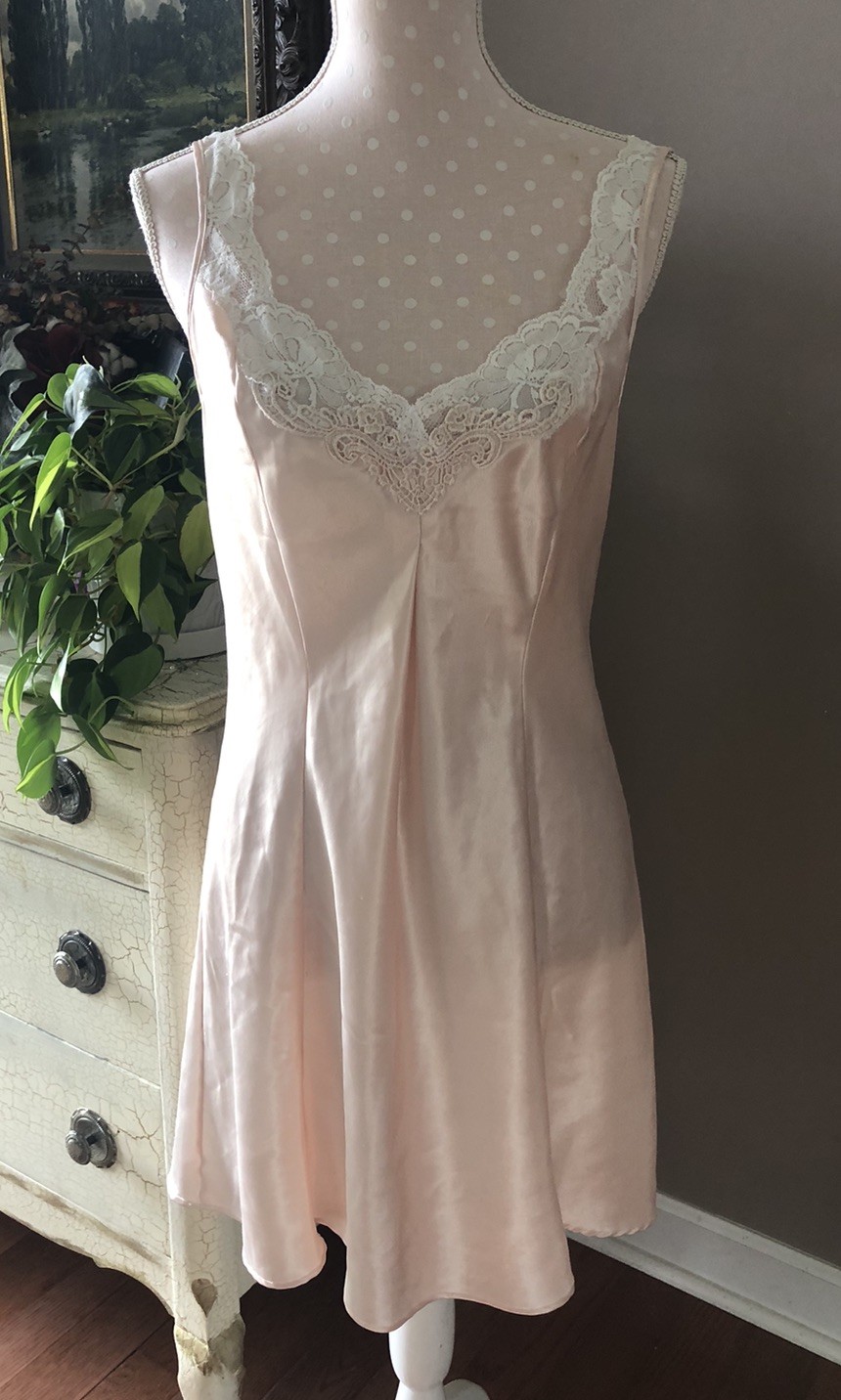 Vtg Val Mode Babydoll Sexy Lingerie Candlelight Ivory Satin & Lace Size Medium