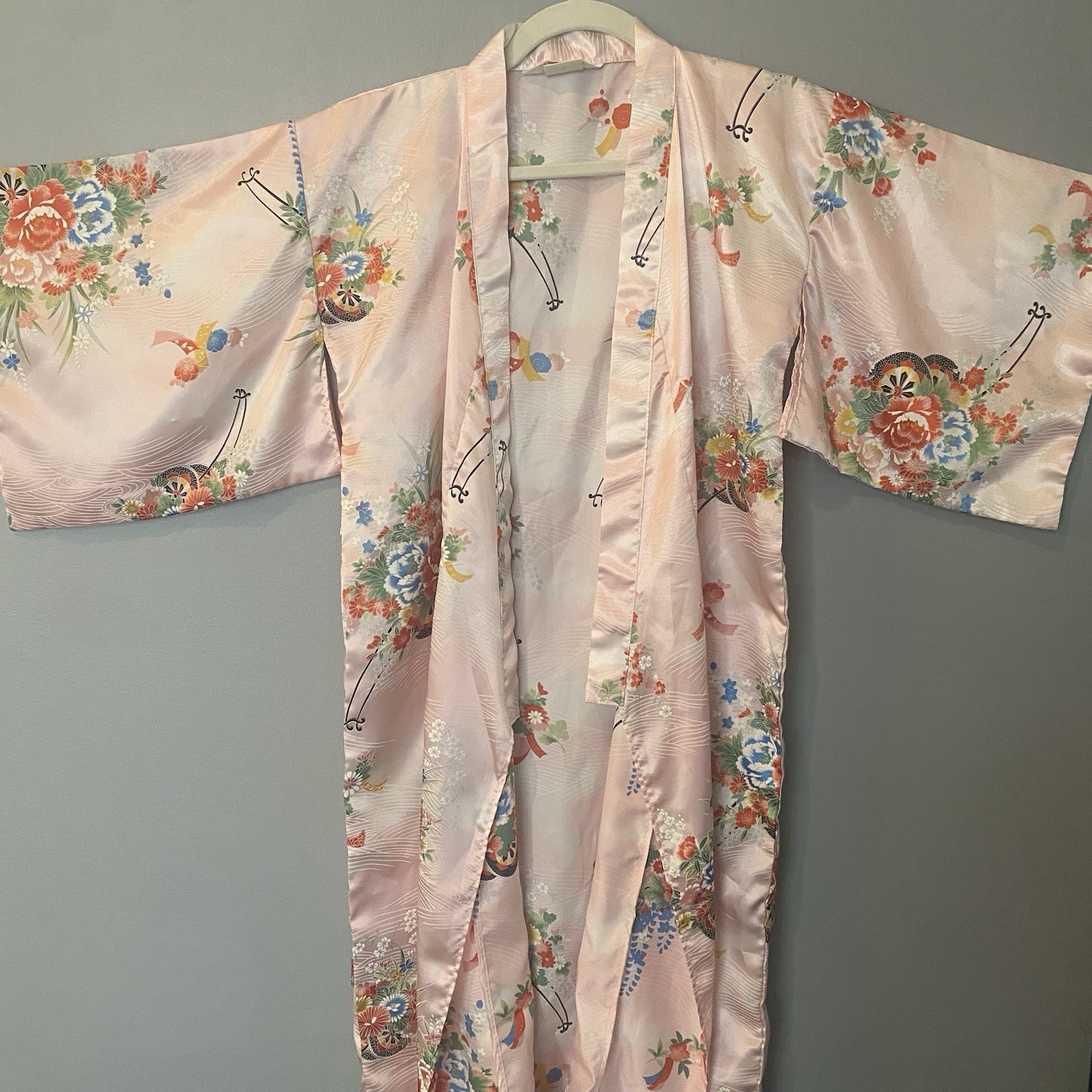 Vintage Ichiban Made in Japan Pink Satin Floral Kimono Robe Dressing Gown SZ L
