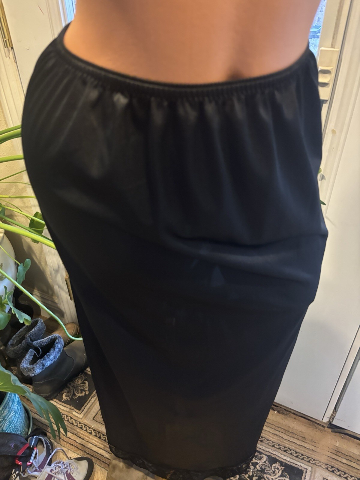 Vtg Silky Soft Lace Shiny Slip Skirt Slip Chantilly Wide Lace Slit Half Slip M