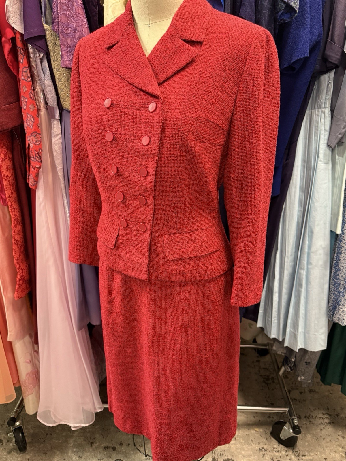 Vintage 1950s Textured Cherry Red Tweed 2pc Womens Suit Blazer / Skirt Small