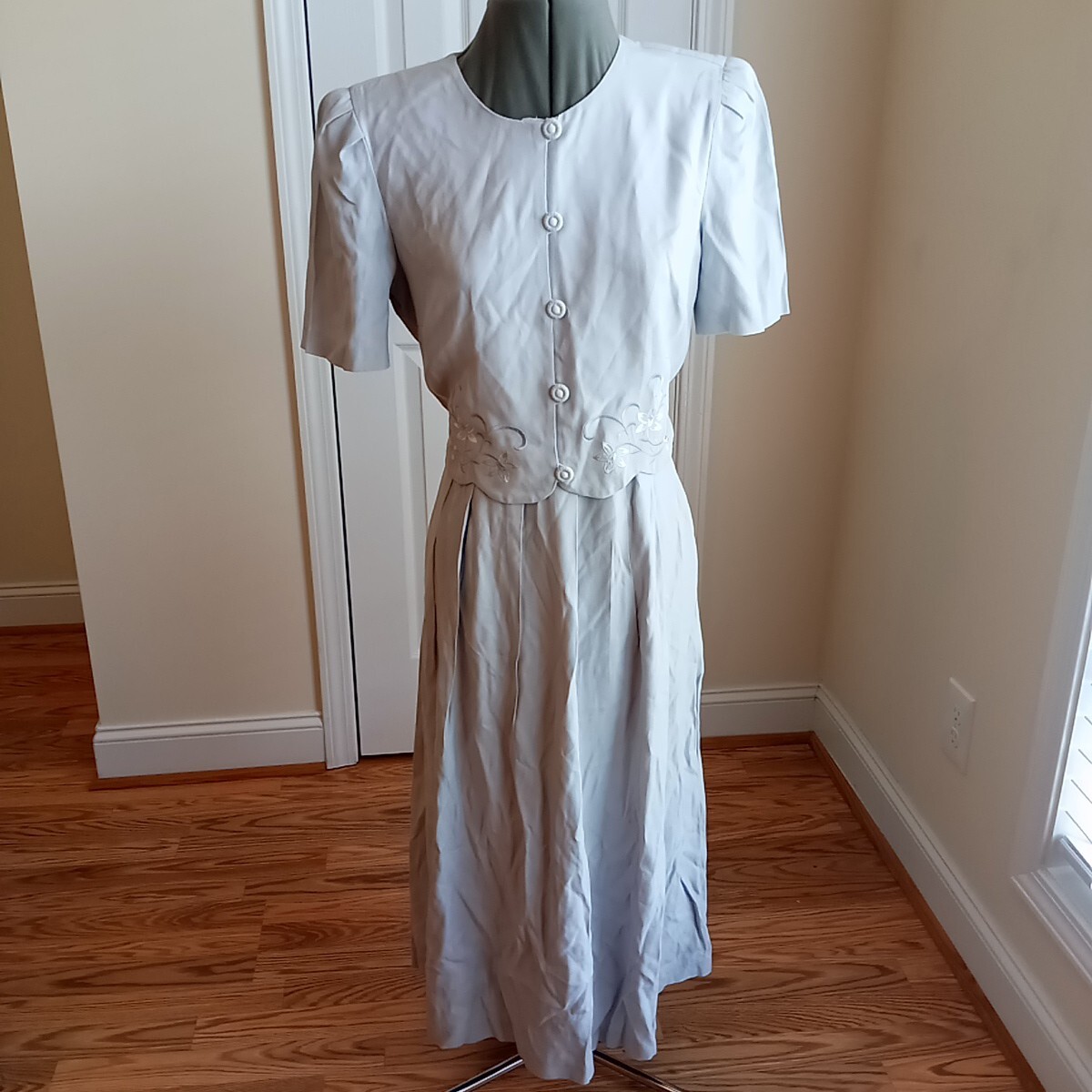 PERI PETITES Vintage Secretary Dress Size 10 – Floral Gray White Button Details