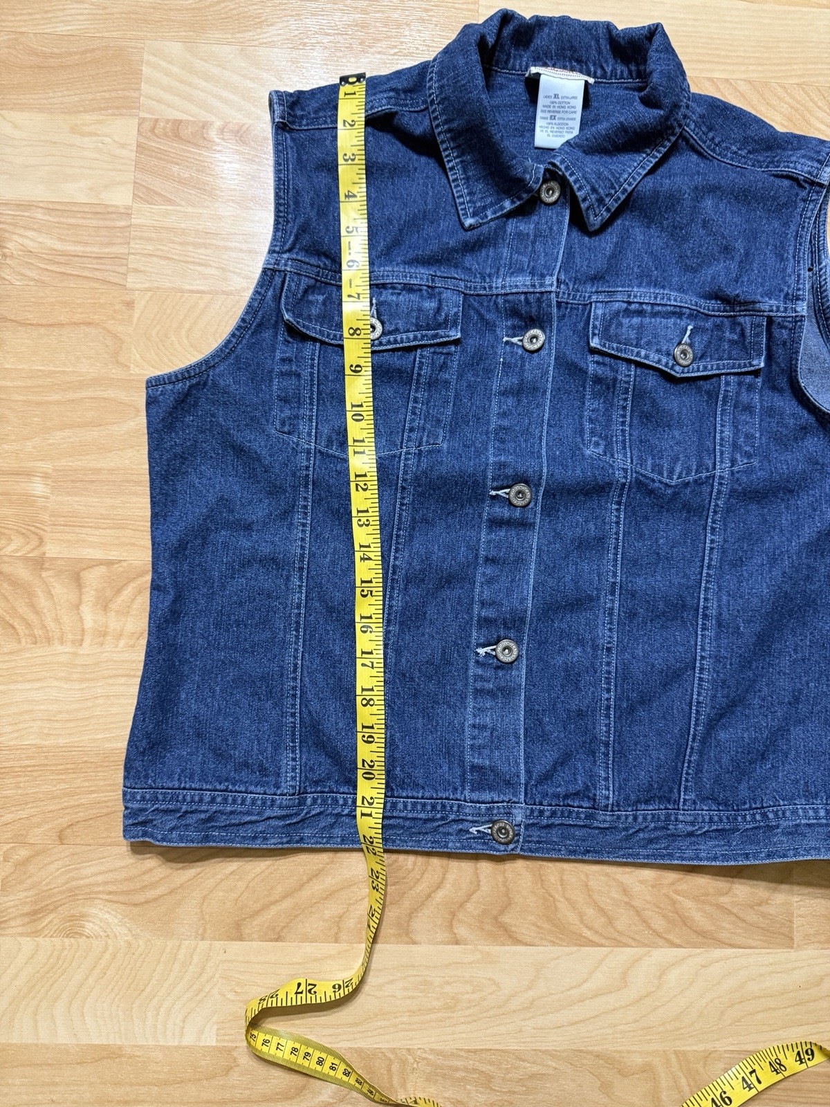 Vintage 90’s Trucker Style Woman’s Denim Button Down Vest Medium Wash Size XL