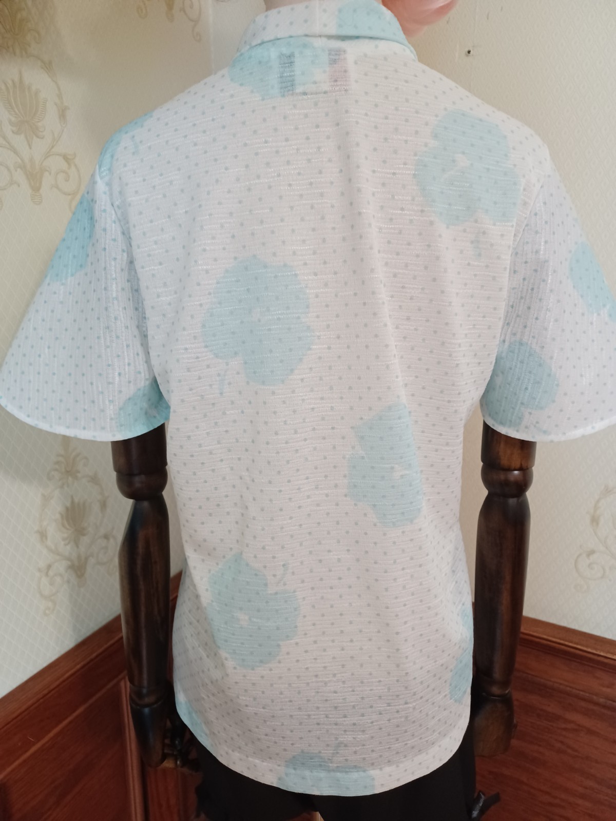 Vintage 1970s/80s Fire Islander Pastel Aqua Polka-dot Pussybow Secretary Blouse