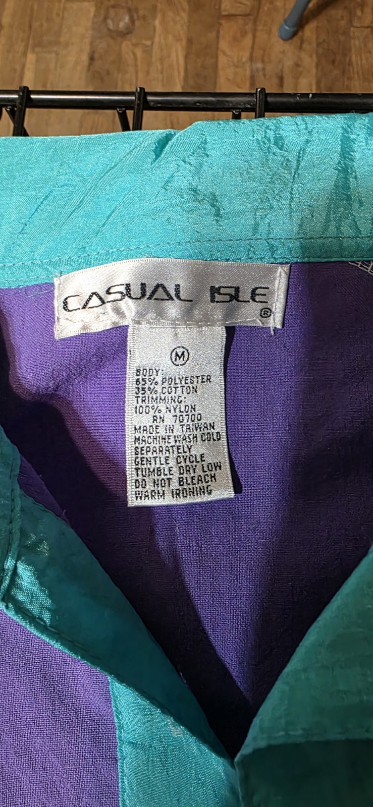 1980 /1990s Womans Pullover Casual Isle Colorblock