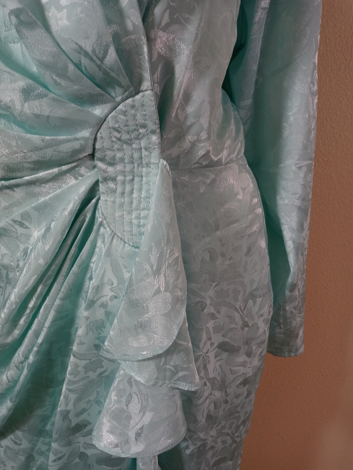 Vintage L.T.D. by Roberta Midi Dress Mint Green Satin Women 9/10 glass buttons