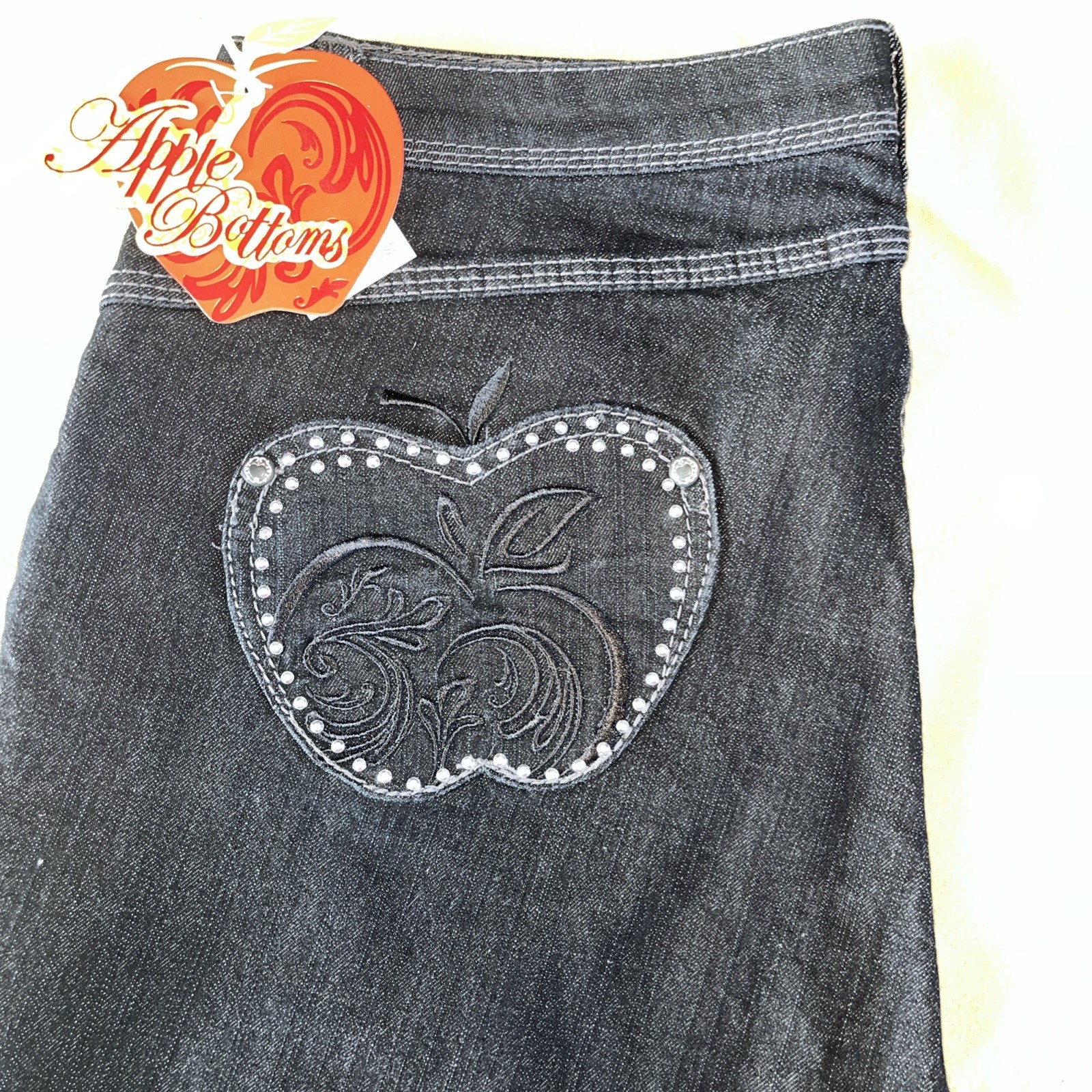 Apple Bottoms Jeans 13/14 Black Capris Embroidered Pockets New with Tag Vintage