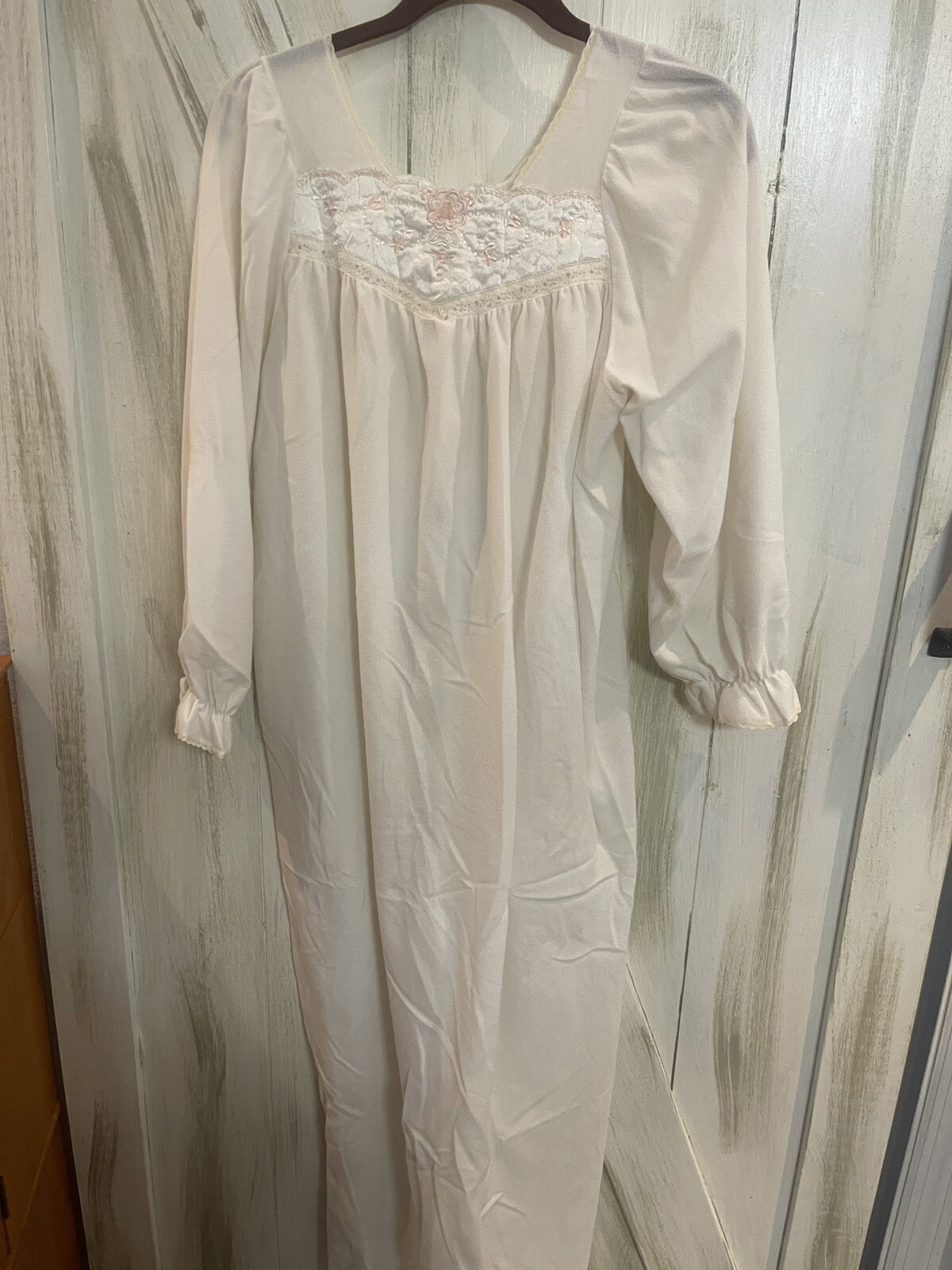 Vintage 60s Damea Nightgown White Size M Union Label