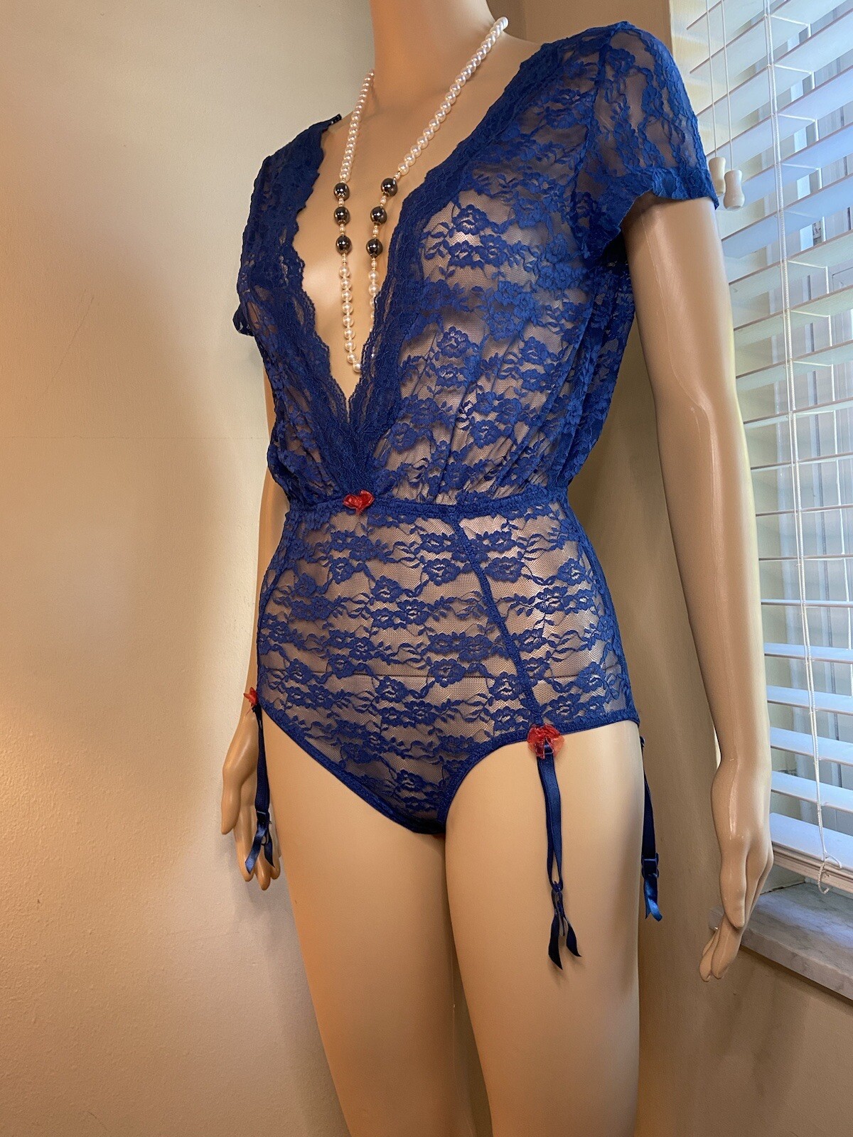 Frederick’s of Hollywood Blue Lace Bodysuit V Neck &Back Blouse Romper Garter S